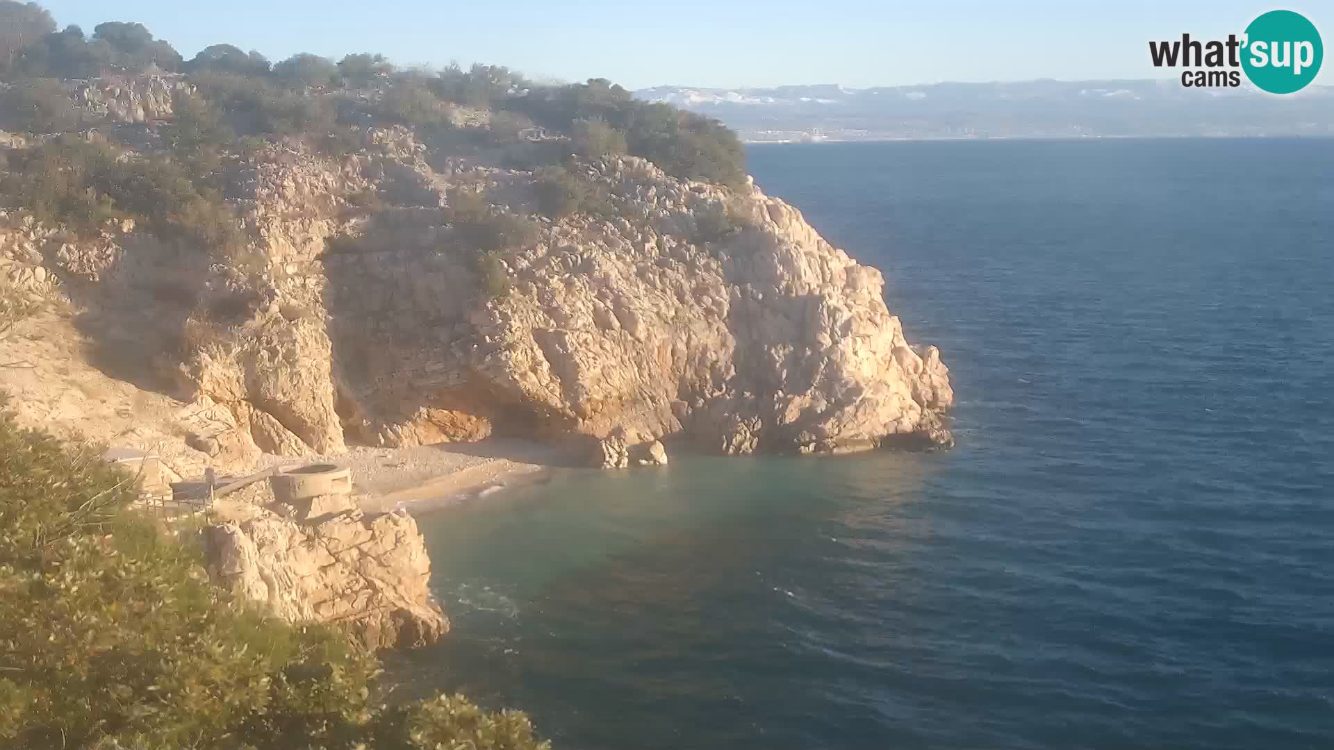 Spletna kamera Brseč plaža – Mošćenička Draga – Hrvaška