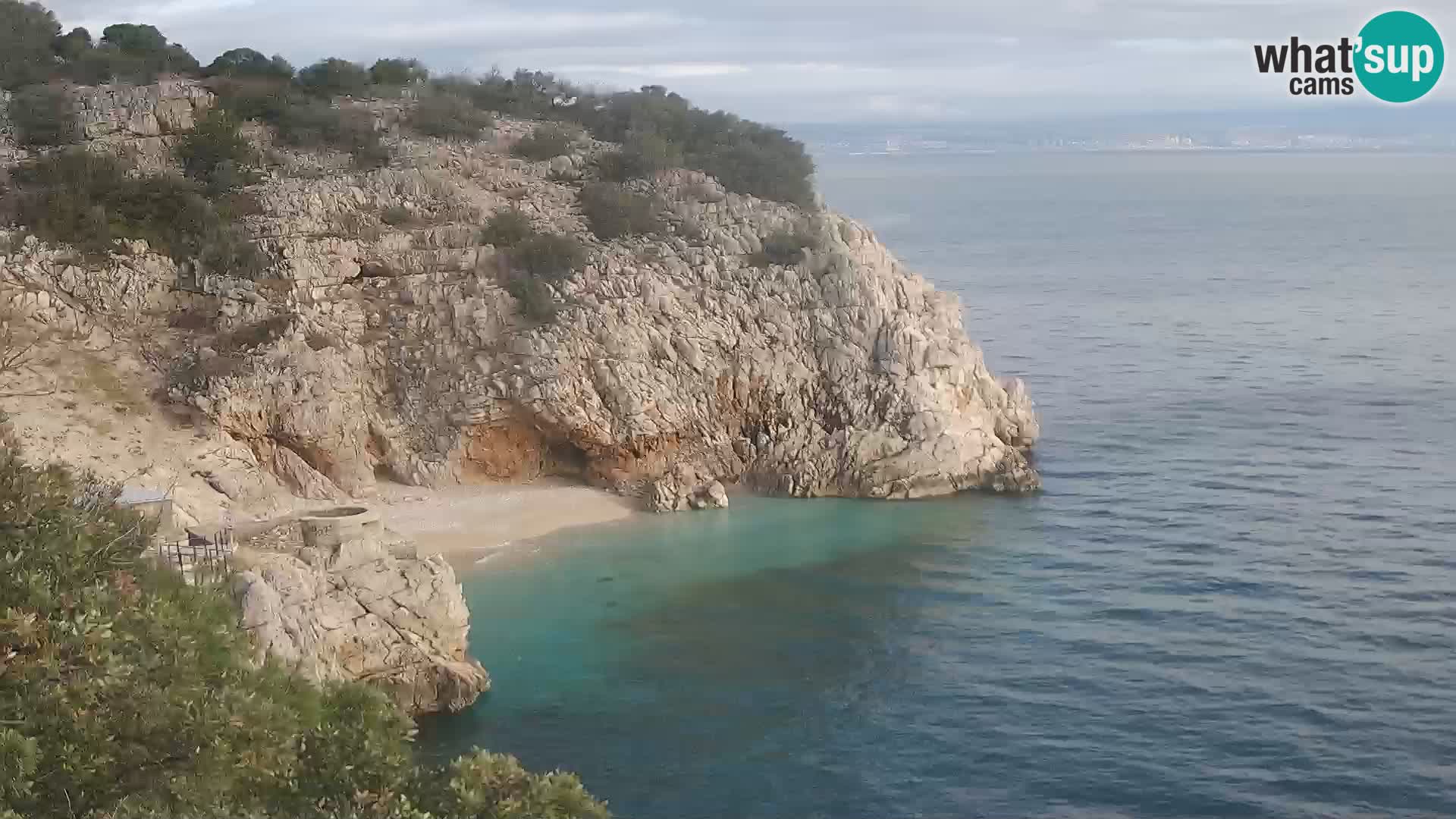 Spletna kamera Brseč plaža – Mošćenička Draga – Hrvaška