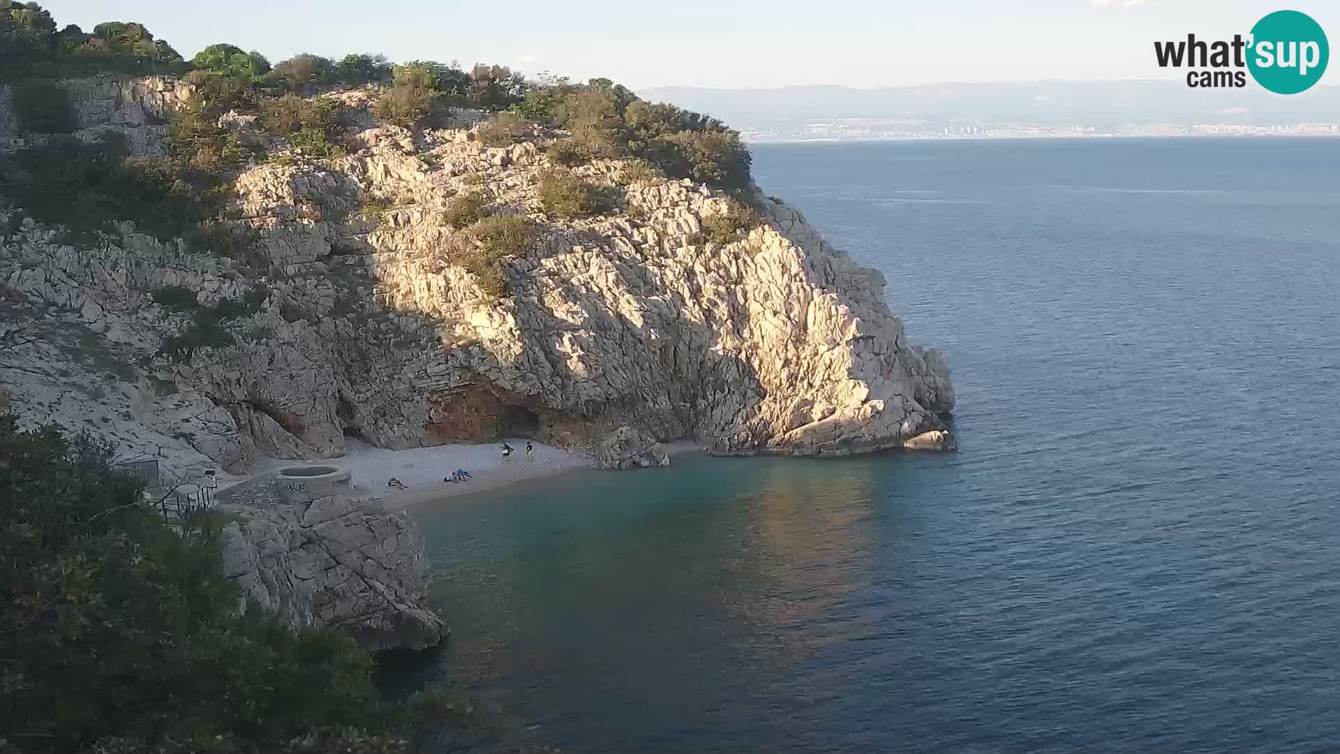 Spletna kamera Brseč plaža – Mošćenička Draga – Hrvaška