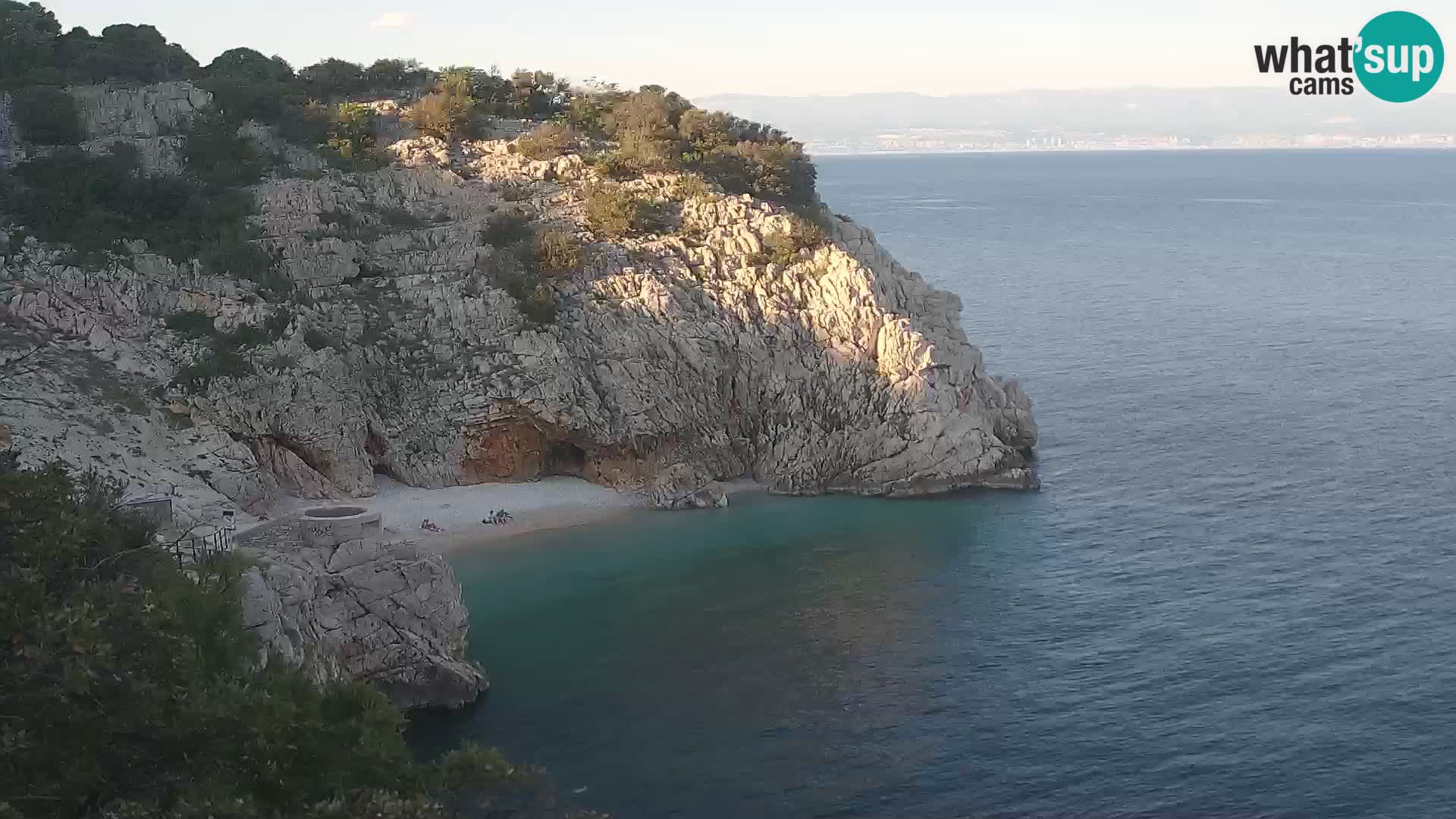 Cámara web de la playa de Brseč en Mošćenička Draga, Croacia