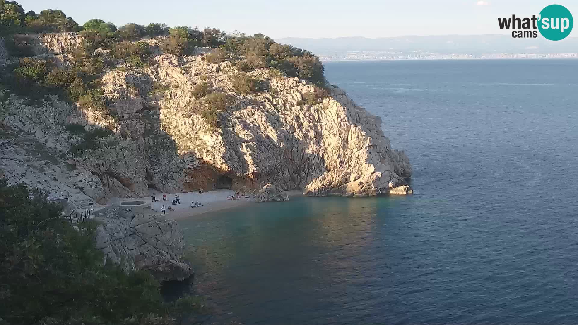 Spletna kamera Brseč plaža – Mošćenička Draga – Hrvaška