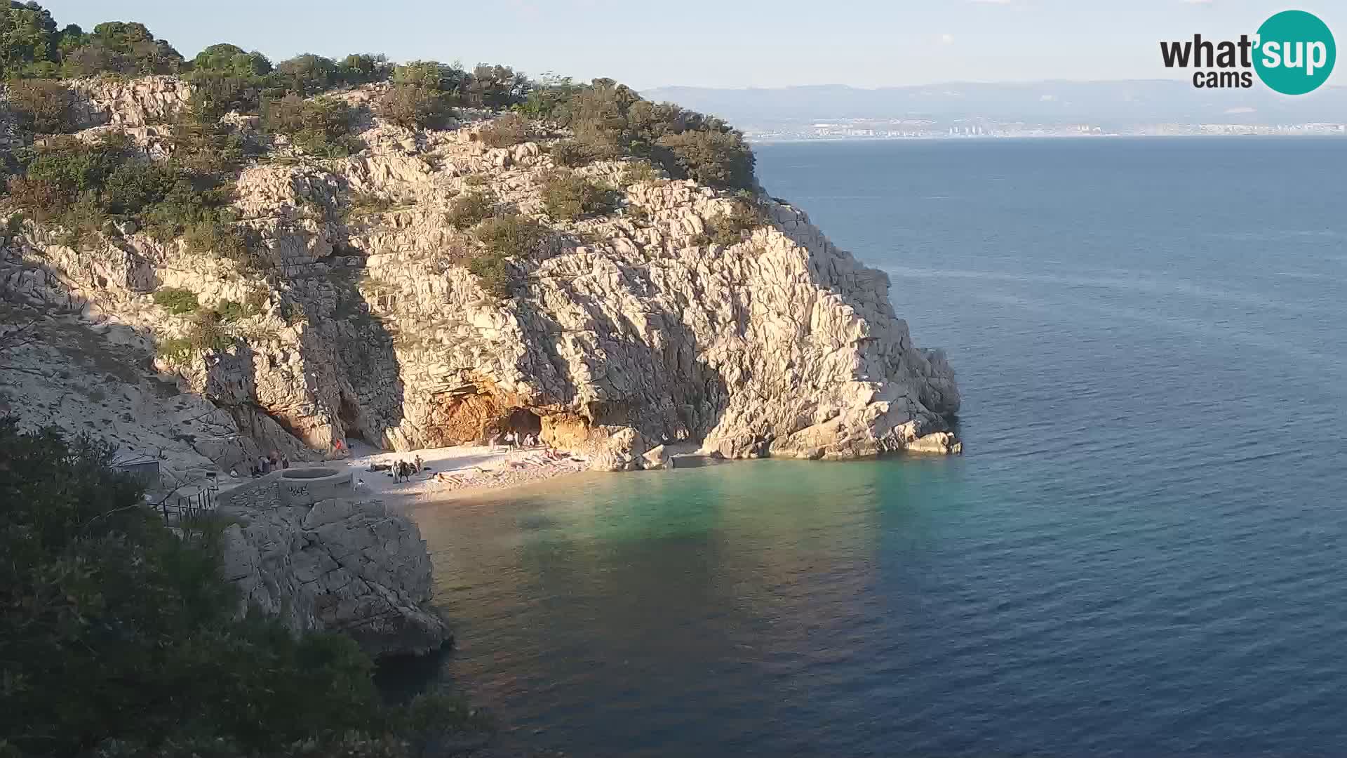 Spletna kamera Brseč plaža – Mošćenička Draga – Hrvaška