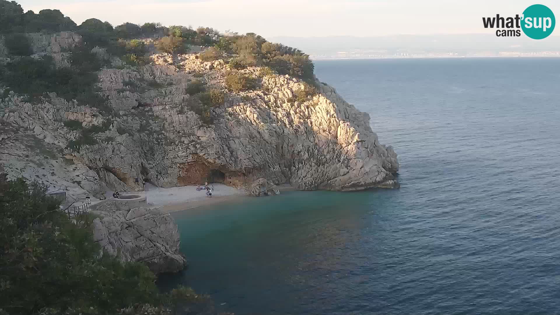 Spletna kamera Brseč plaža – Mošćenička Draga – Hrvaška