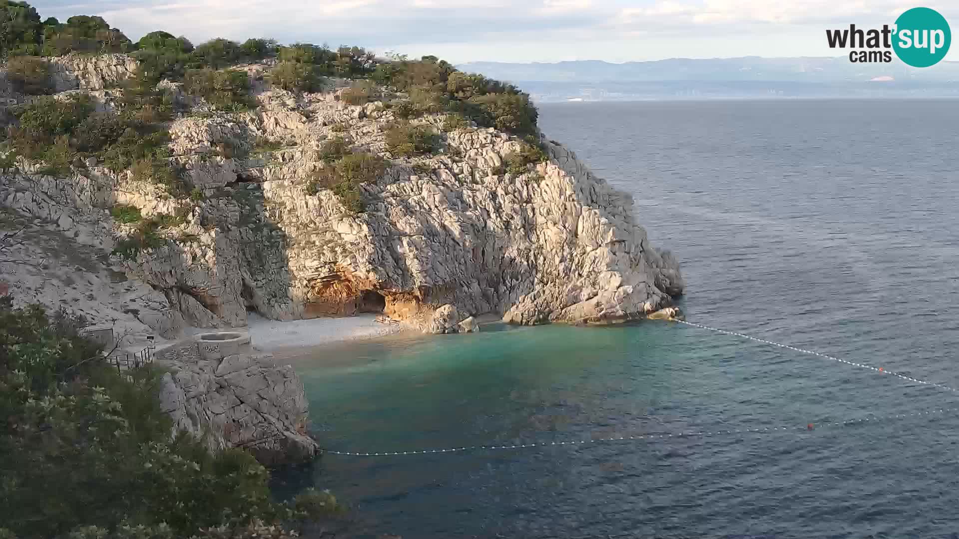 Spletna kamera Brseč plaža – Mošćenička Draga – Hrvaška