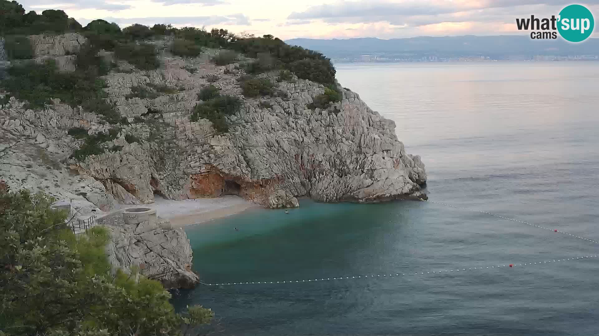 Spletna kamera Brseč plaža – Mošćenička Draga – Hrvaška