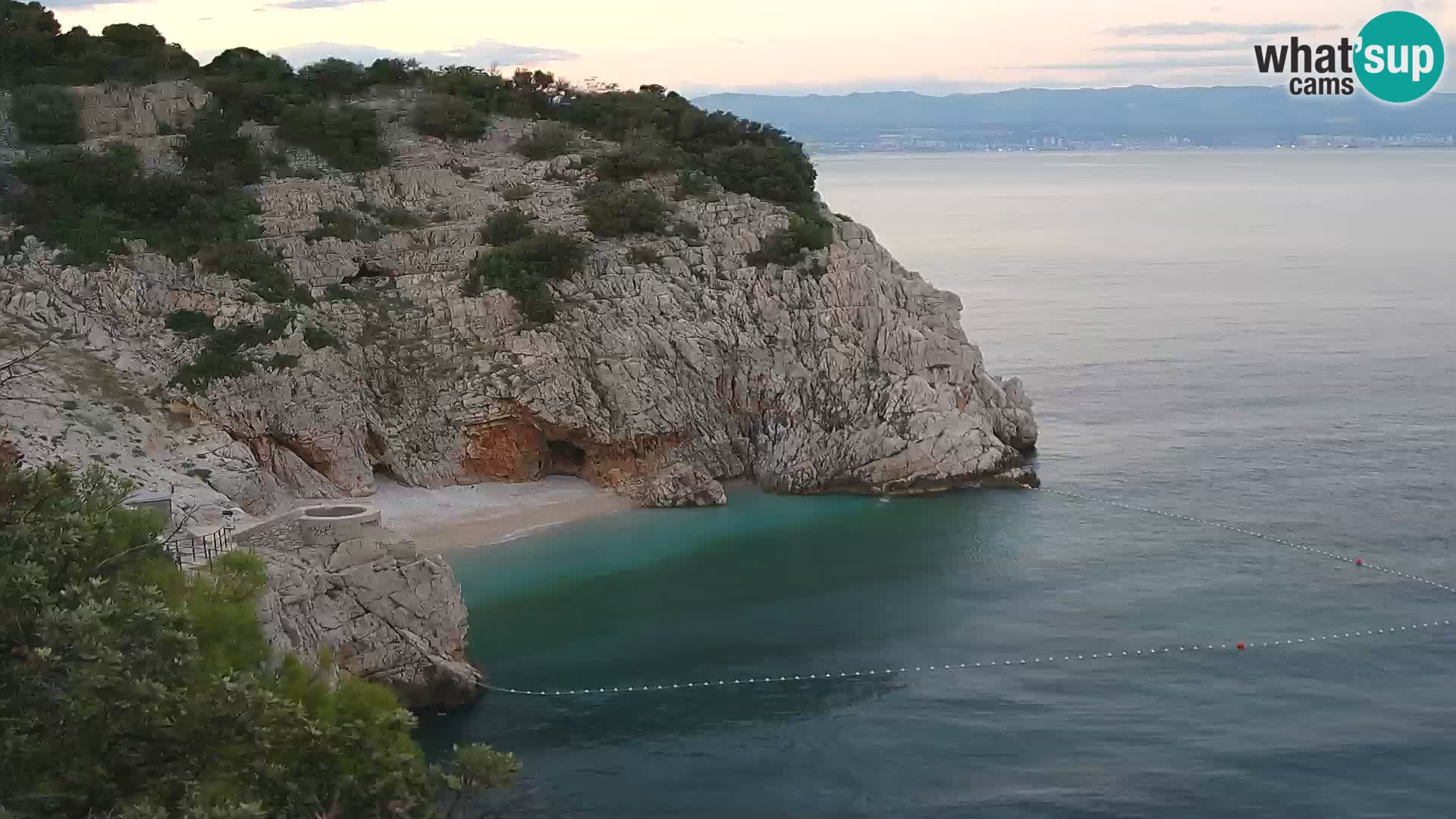Spletna kamera Brseč plaža – Mošćenička Draga – Hrvaška