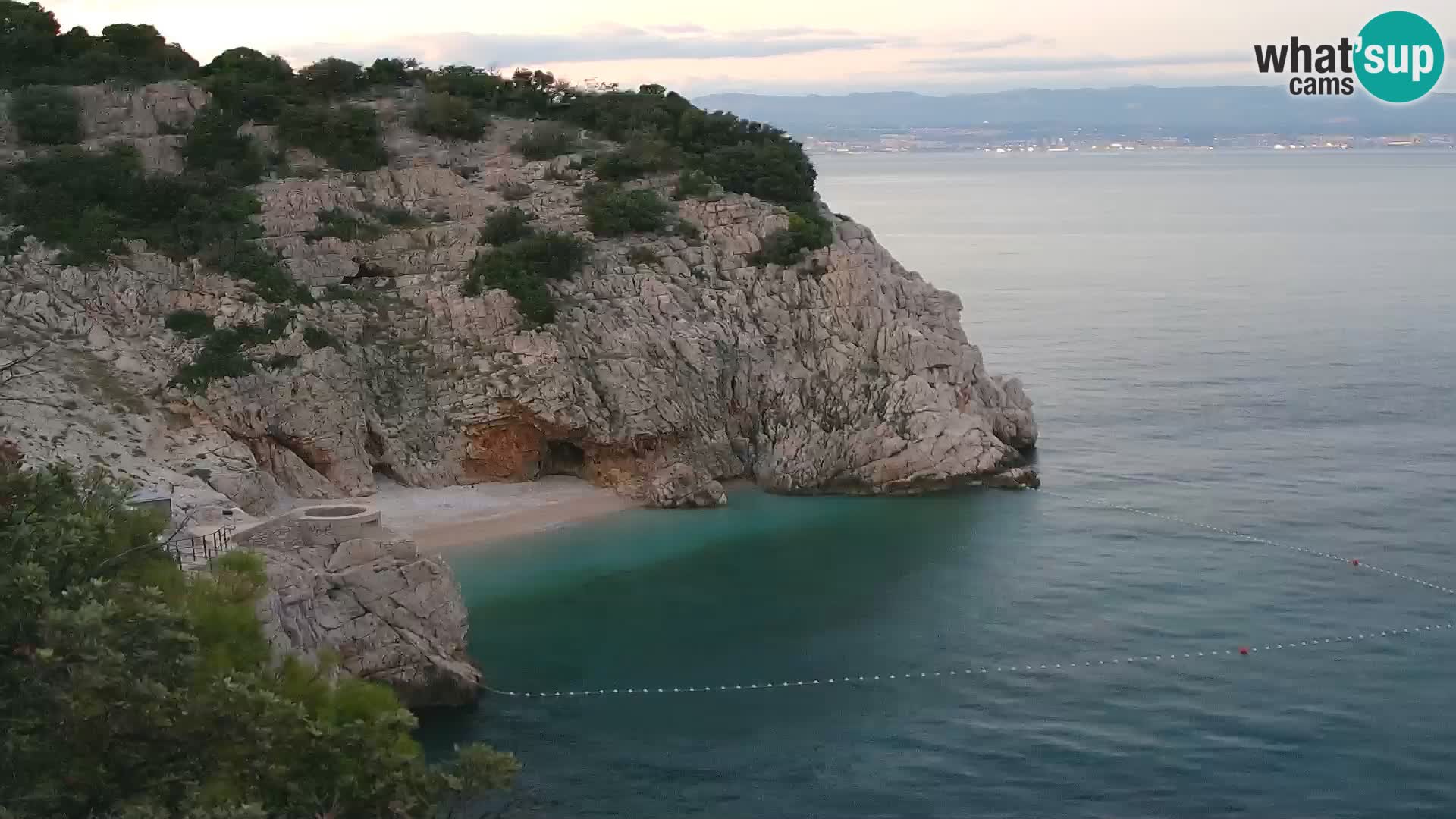 Cámara web de la playa de Brseč en Mošćenička Draga, Croacia
