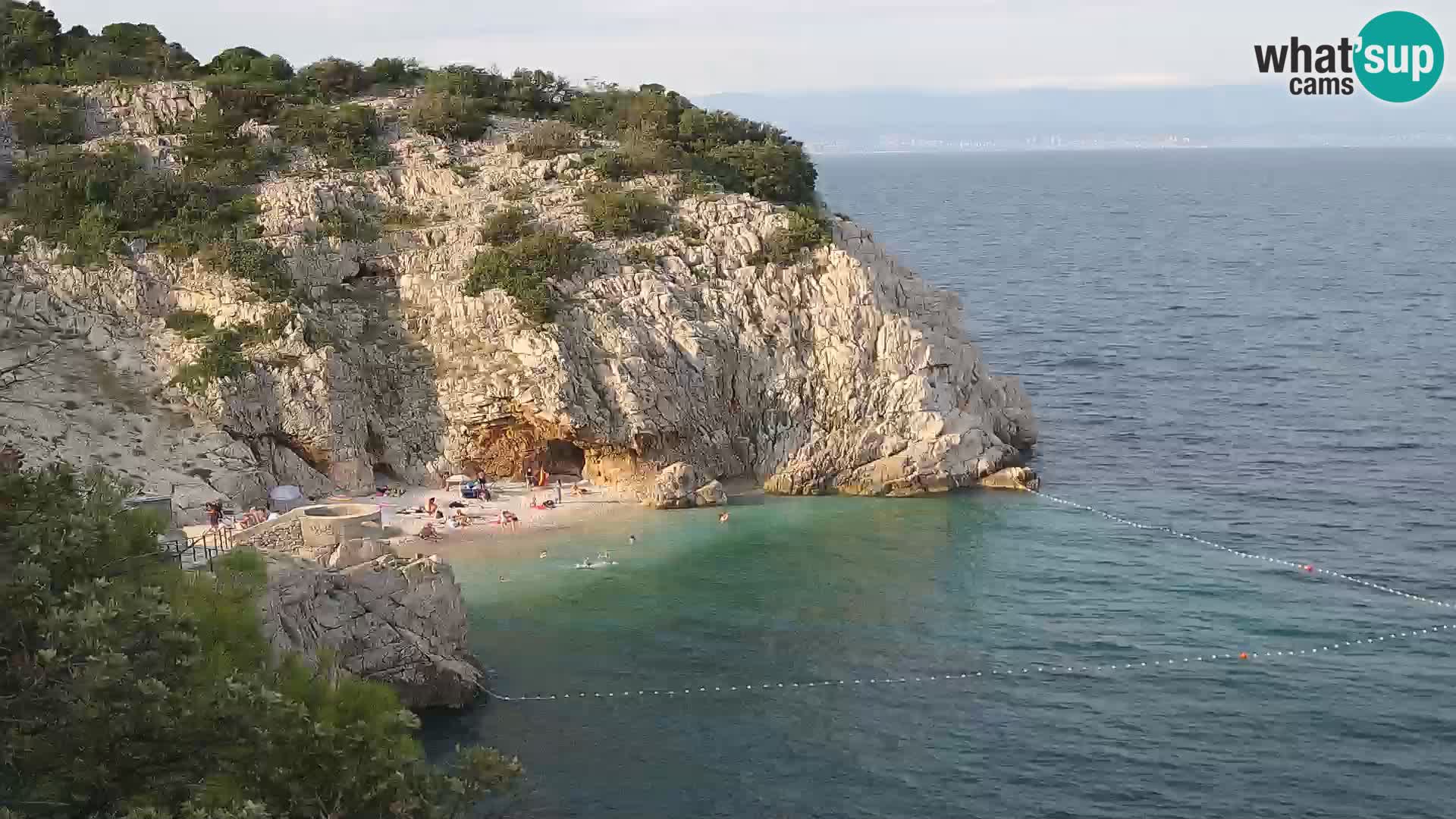 Spletna kamera Brseč plaža – Mošćenička Draga – Hrvaška