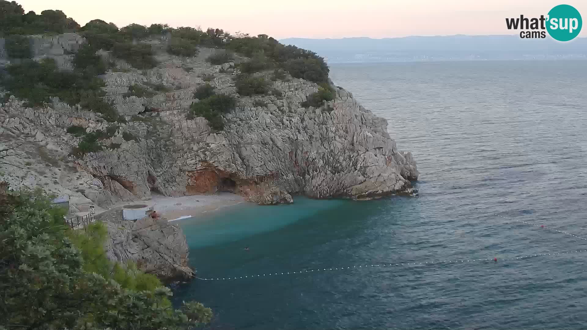 Spletna kamera Brseč plaža – Mošćenička Draga – Hrvaška