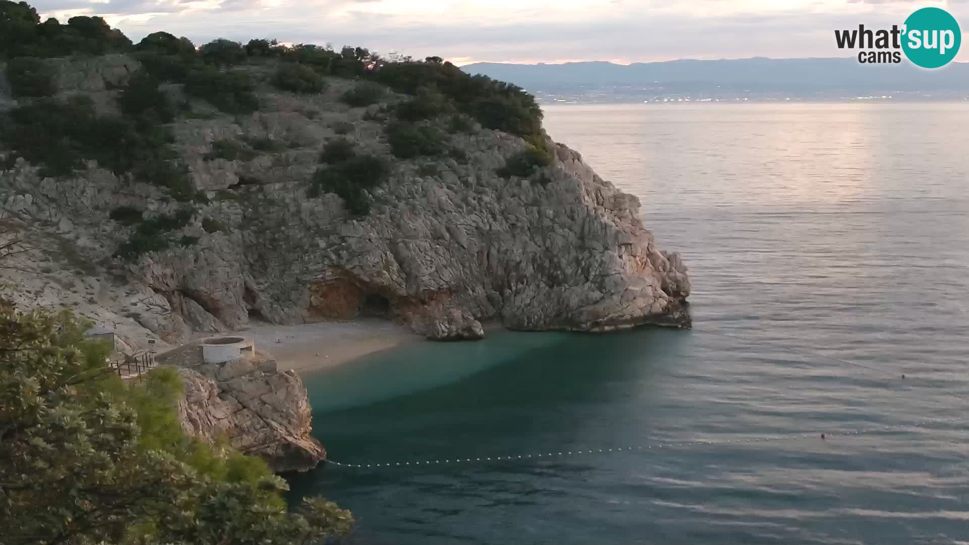 Spletna kamera Brseč plaža – Mošćenička Draga – Hrvaška