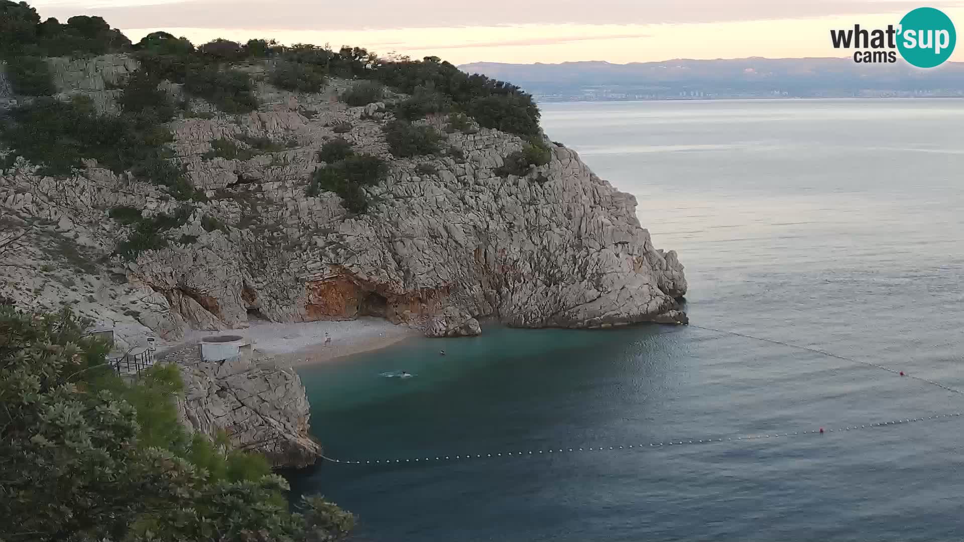 Spletna kamera Brseč plaža – Mošćenička Draga – Hrvaška