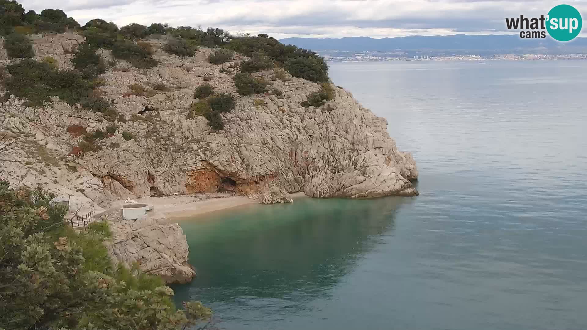 Spletna kamera Brseč plaža – Mošćenička Draga – Hrvaška