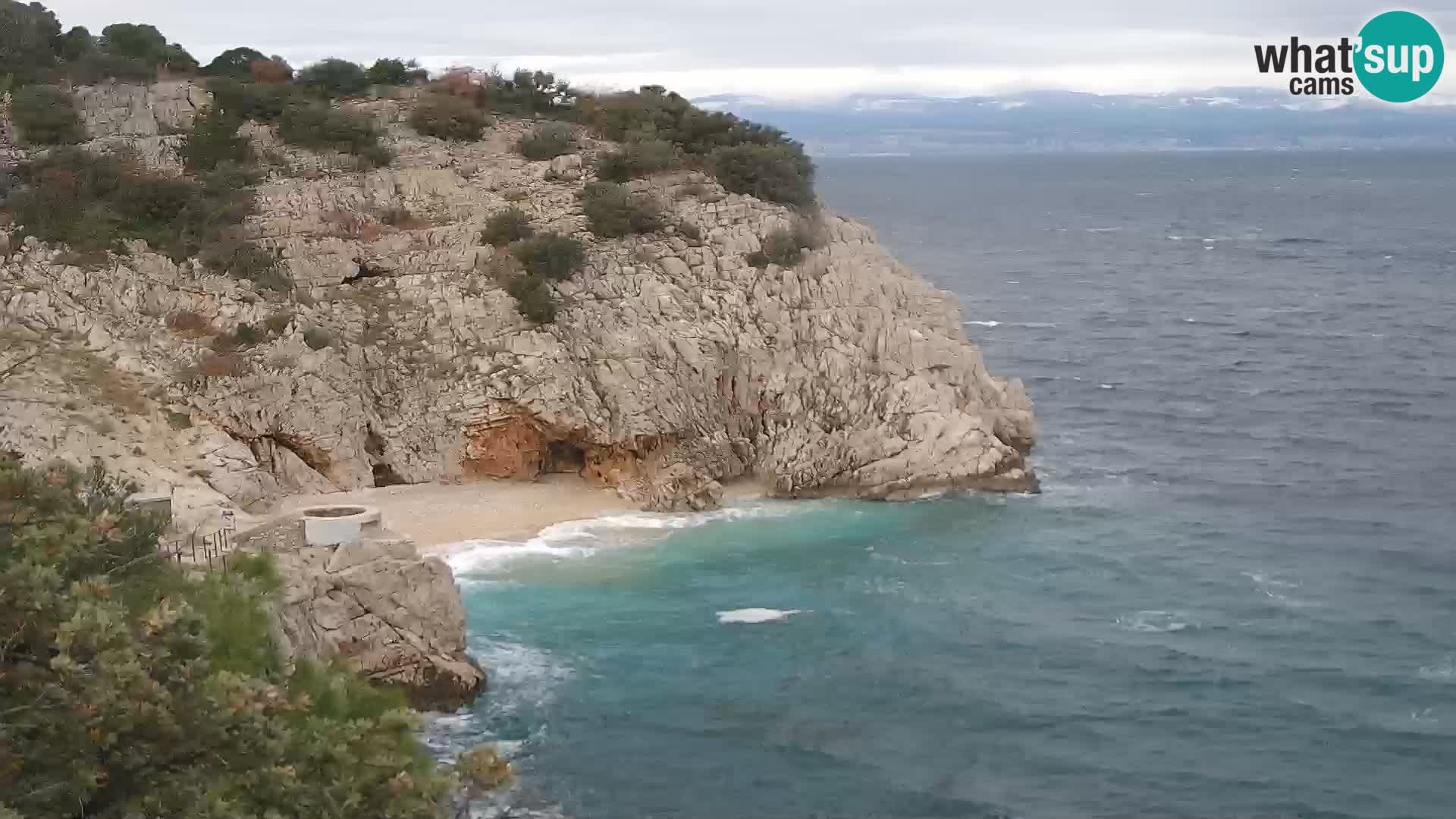 Spletna kamera Brseč plaža – Mošćenička Draga – Hrvaška