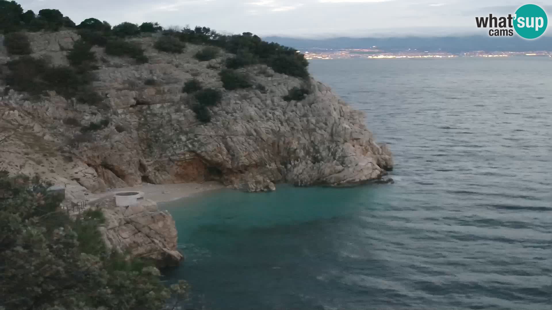 Spletna kamera Brseč plaža – Mošćenička Draga – Hrvaška