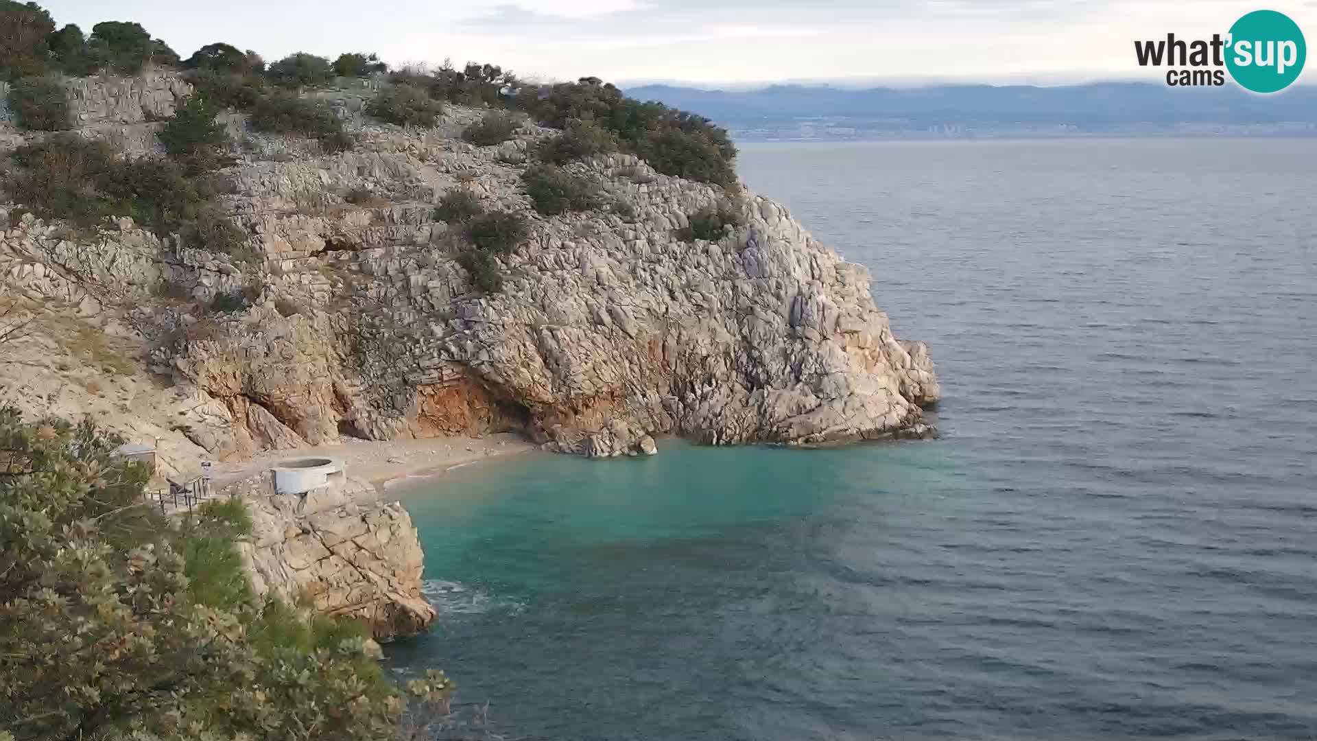 Spletna kamera Brseč plaža – Mošćenička Draga – Hrvaška