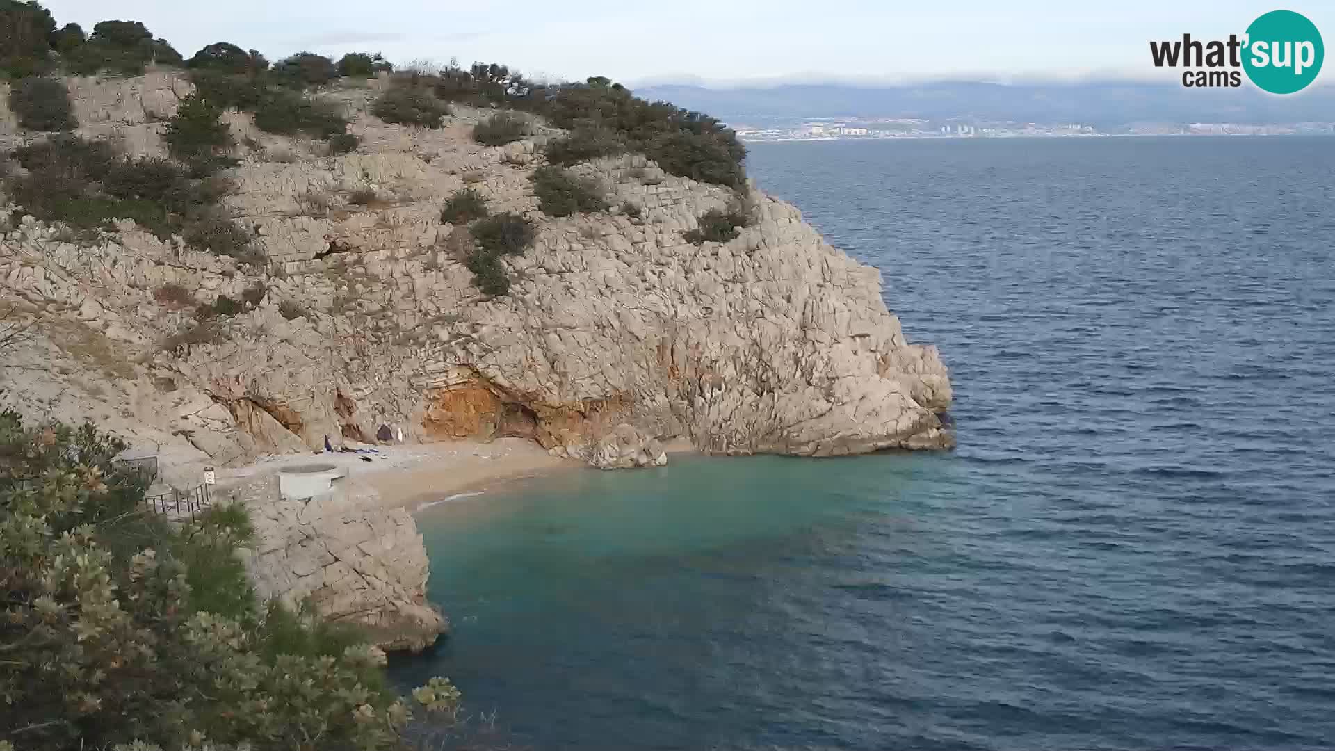 Spletna kamera Brseč plaža – Mošćenička Draga – Hrvaška
