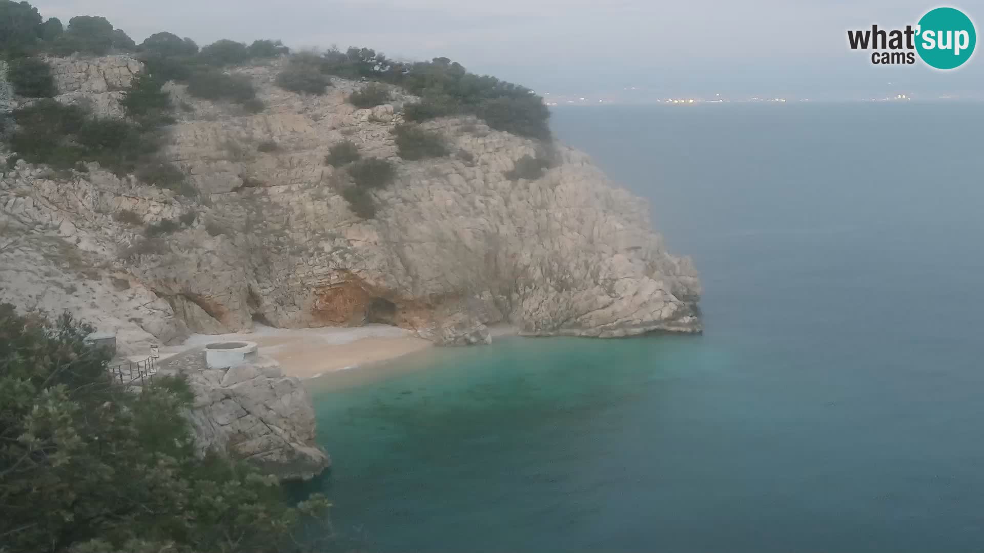 Spletna kamera Brseč plaža – Mošćenička Draga – Hrvaška