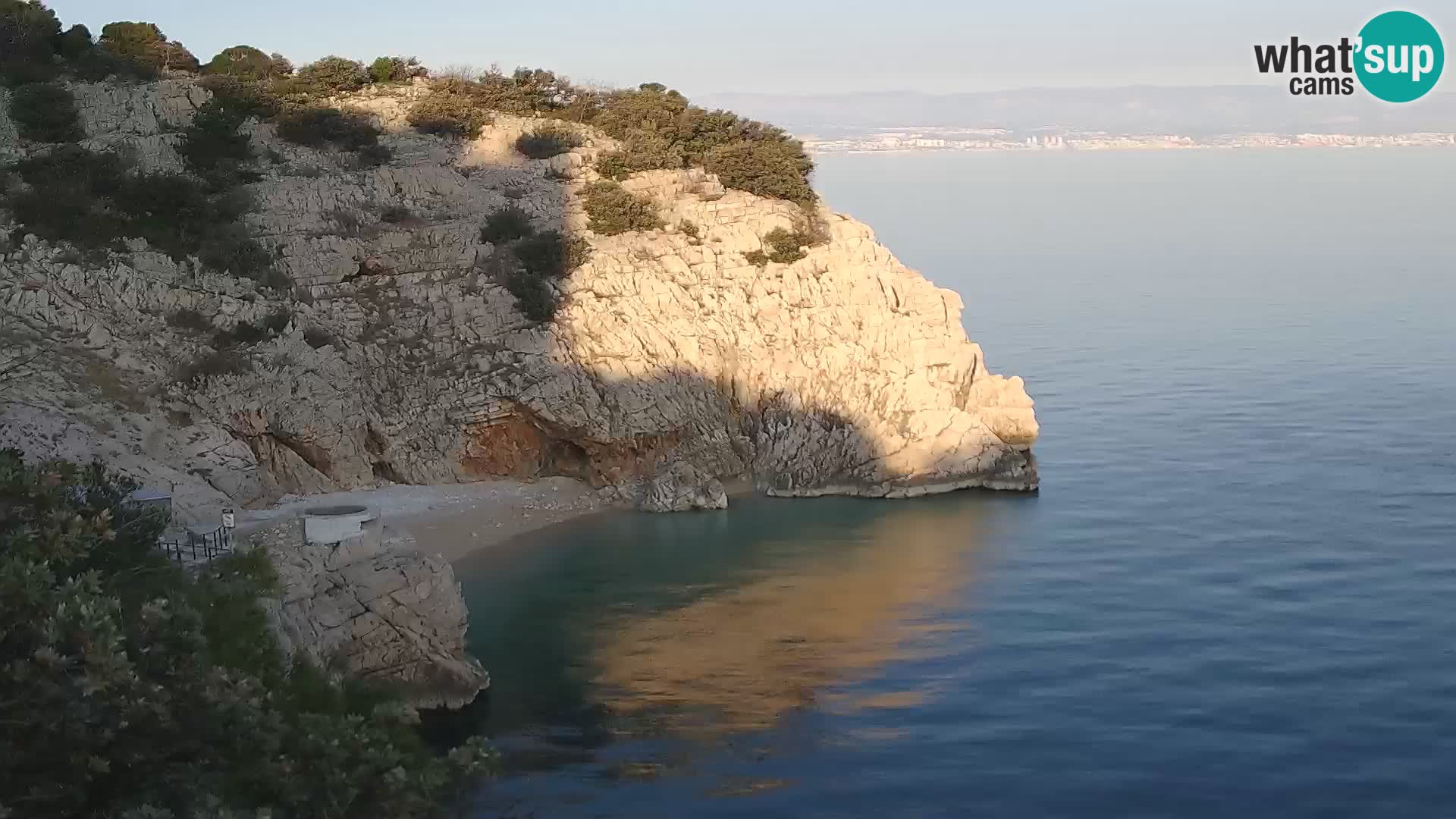 Spletna kamera Brseč plaža – Mošćenička Draga – Hrvaška