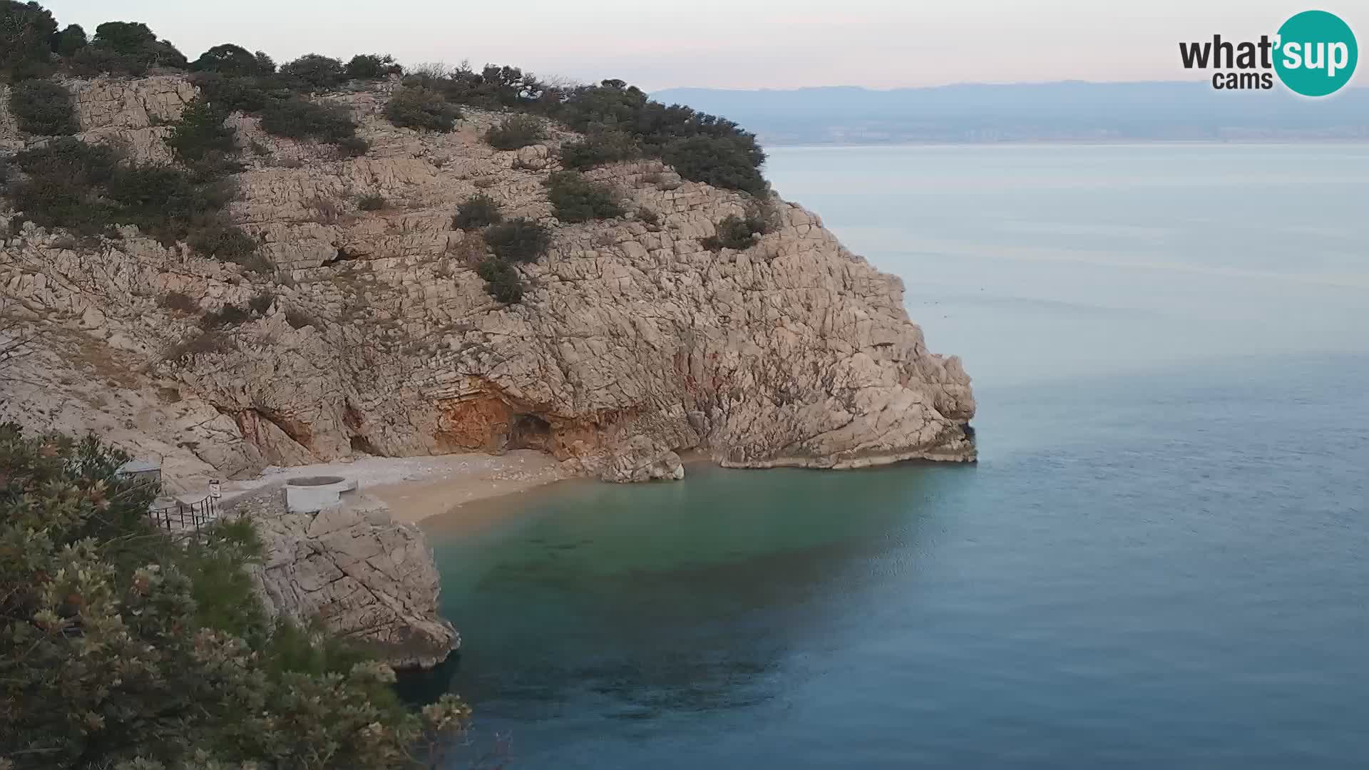 Cámara web de la playa de Brseč en Mošćenička Draga, Croacia