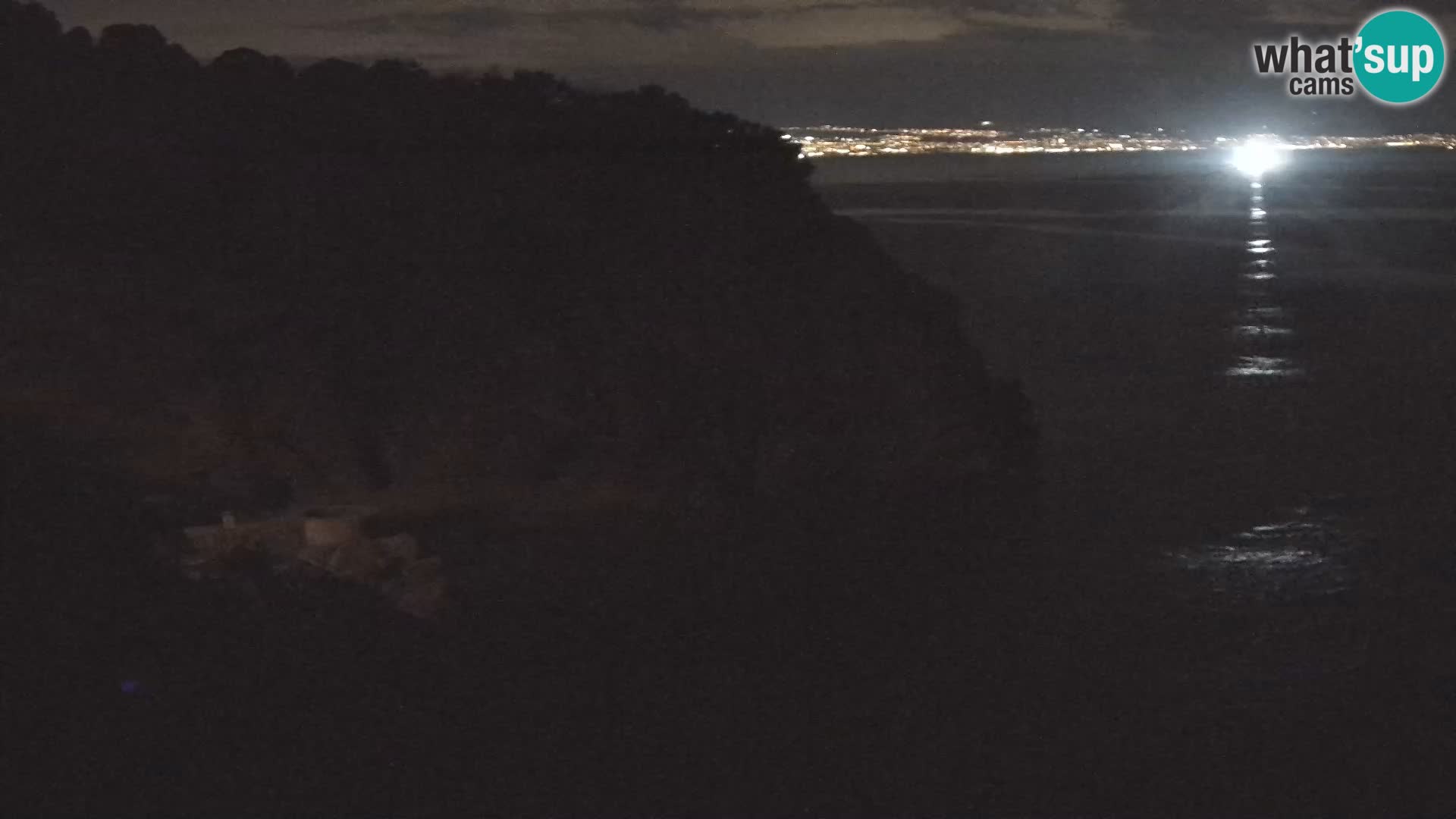 Spletna kamera Brseč plaža – Mošćenička Draga – Hrvaška