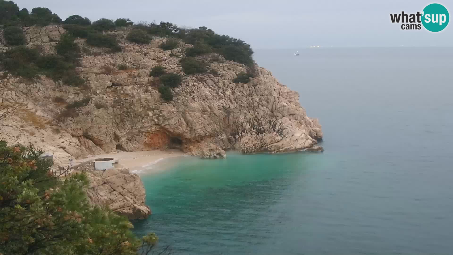 Spletna kamera Brseč plaža – Mošćenička Draga – Hrvaška