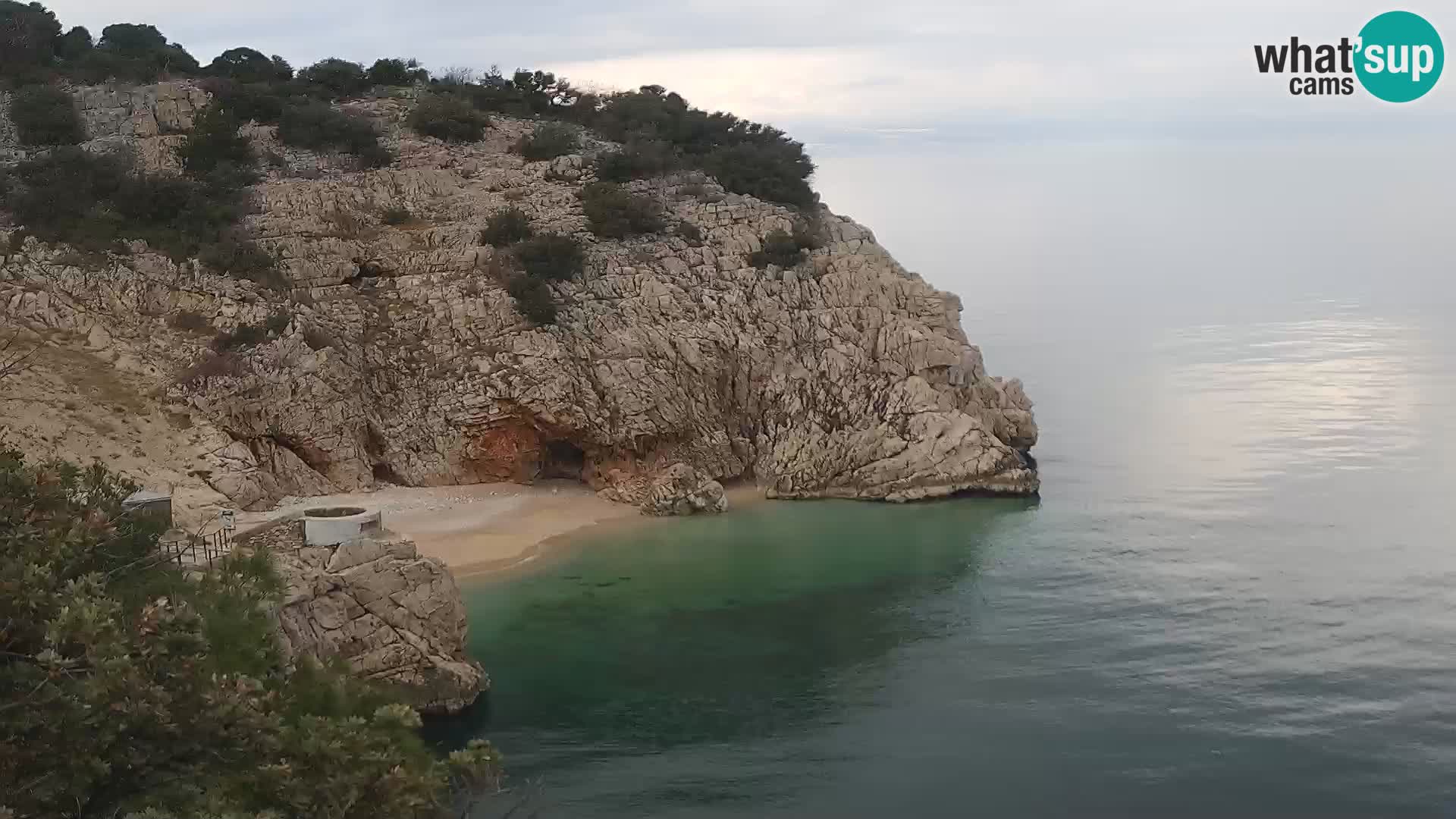 Spletna kamera Brseč plaža – Mošćenička Draga – Hrvaška