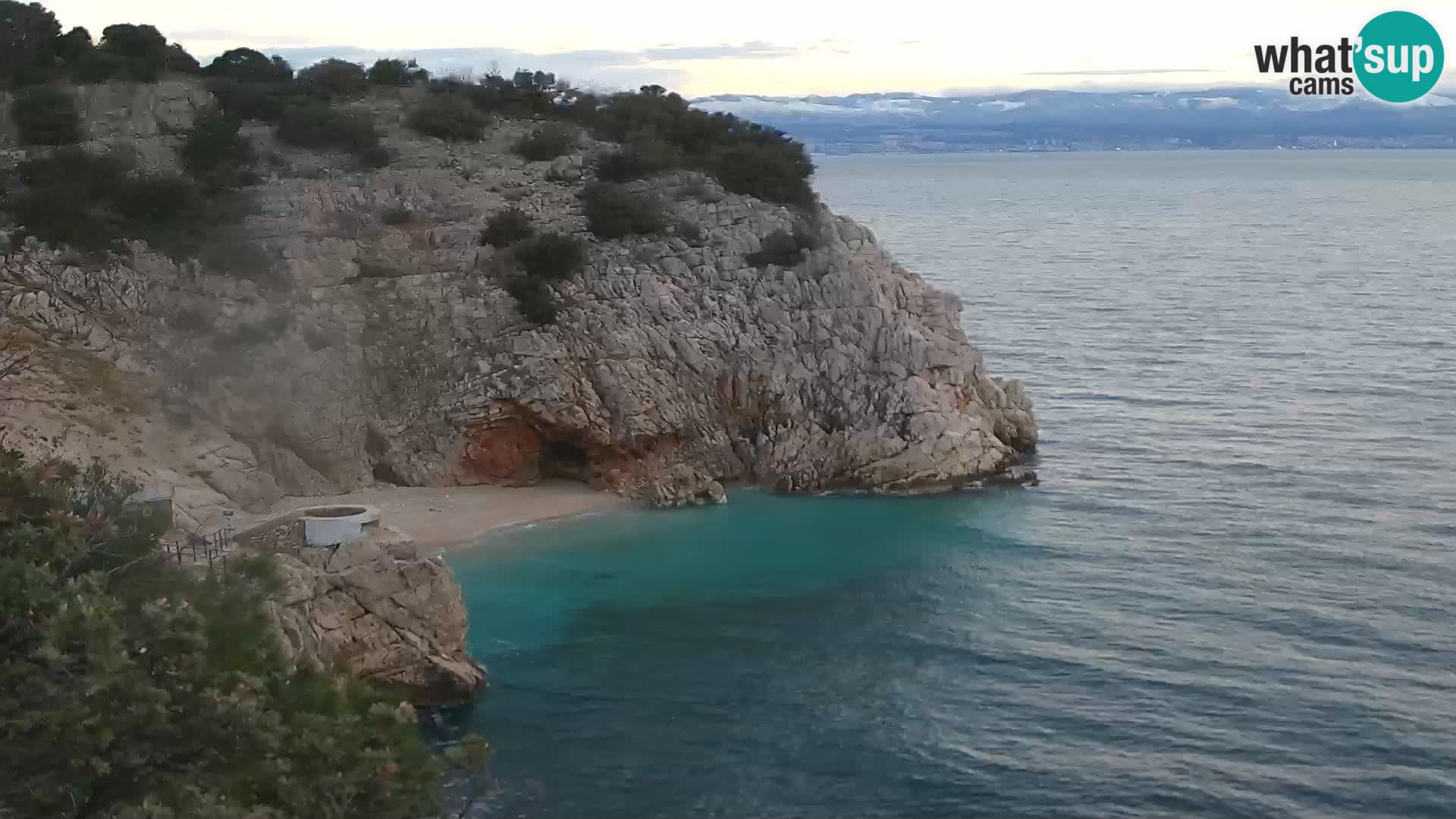Spletna kamera Brseč plaža – Mošćenička Draga – Hrvaška