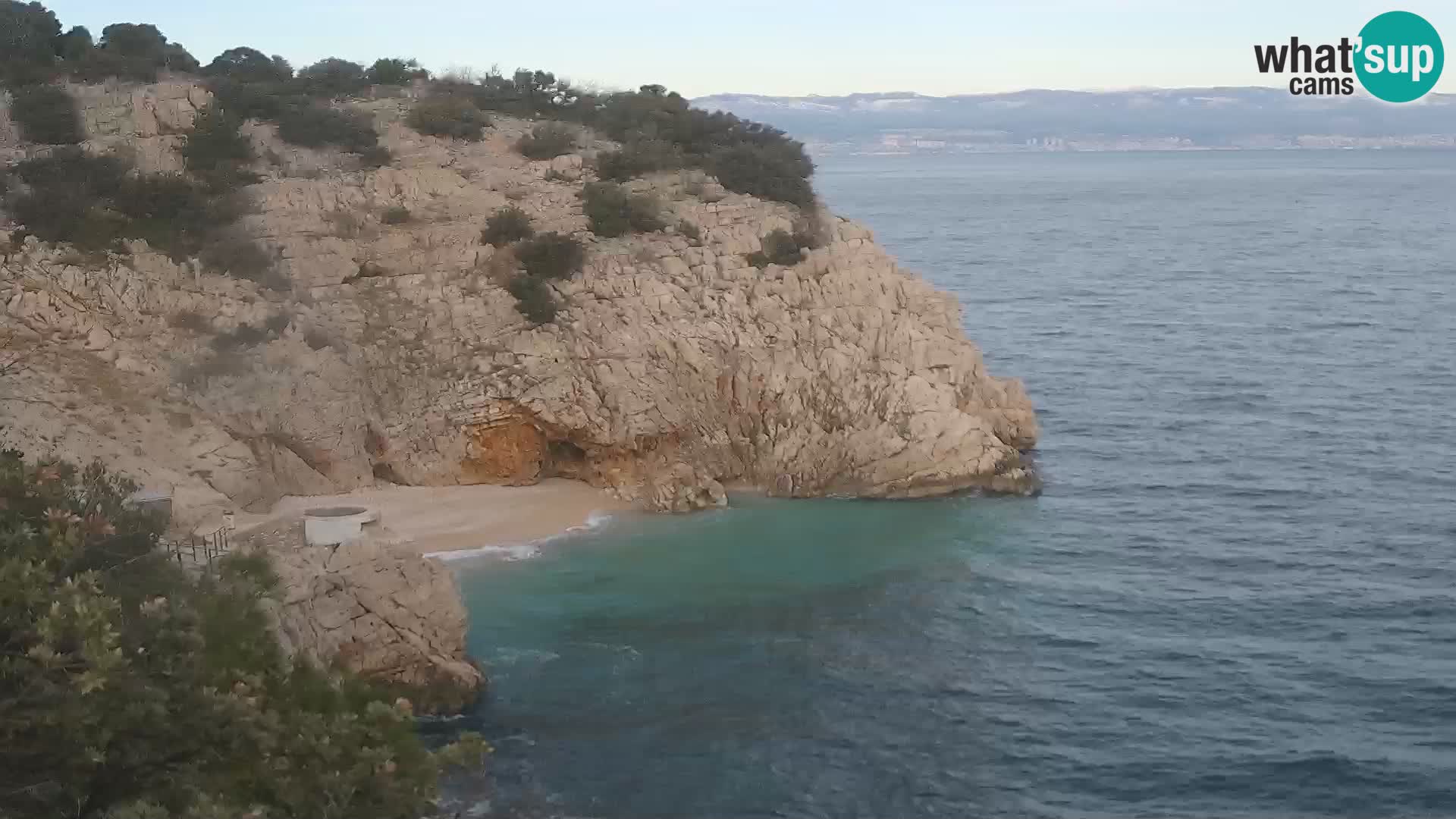 Spletna kamera Brseč plaža – Mošćenička Draga – Hrvaška