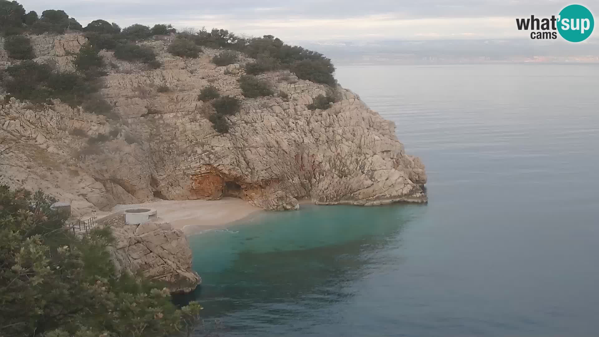 Cámara web de la playa de Brseč en Mošćenička Draga, Croacia