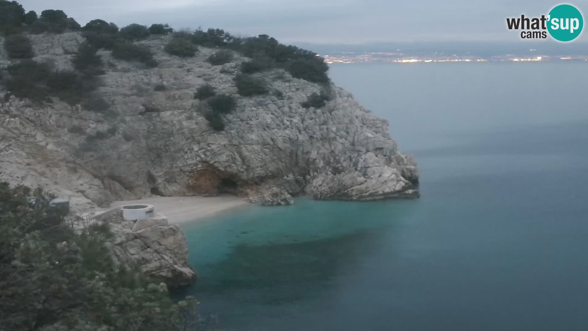 Spletna kamera Brseč plaža – Mošćenička Draga – Hrvaška