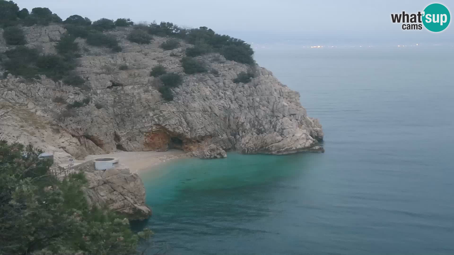 Spletna kamera Brseč plaža – Mošćenička Draga – Hrvaška