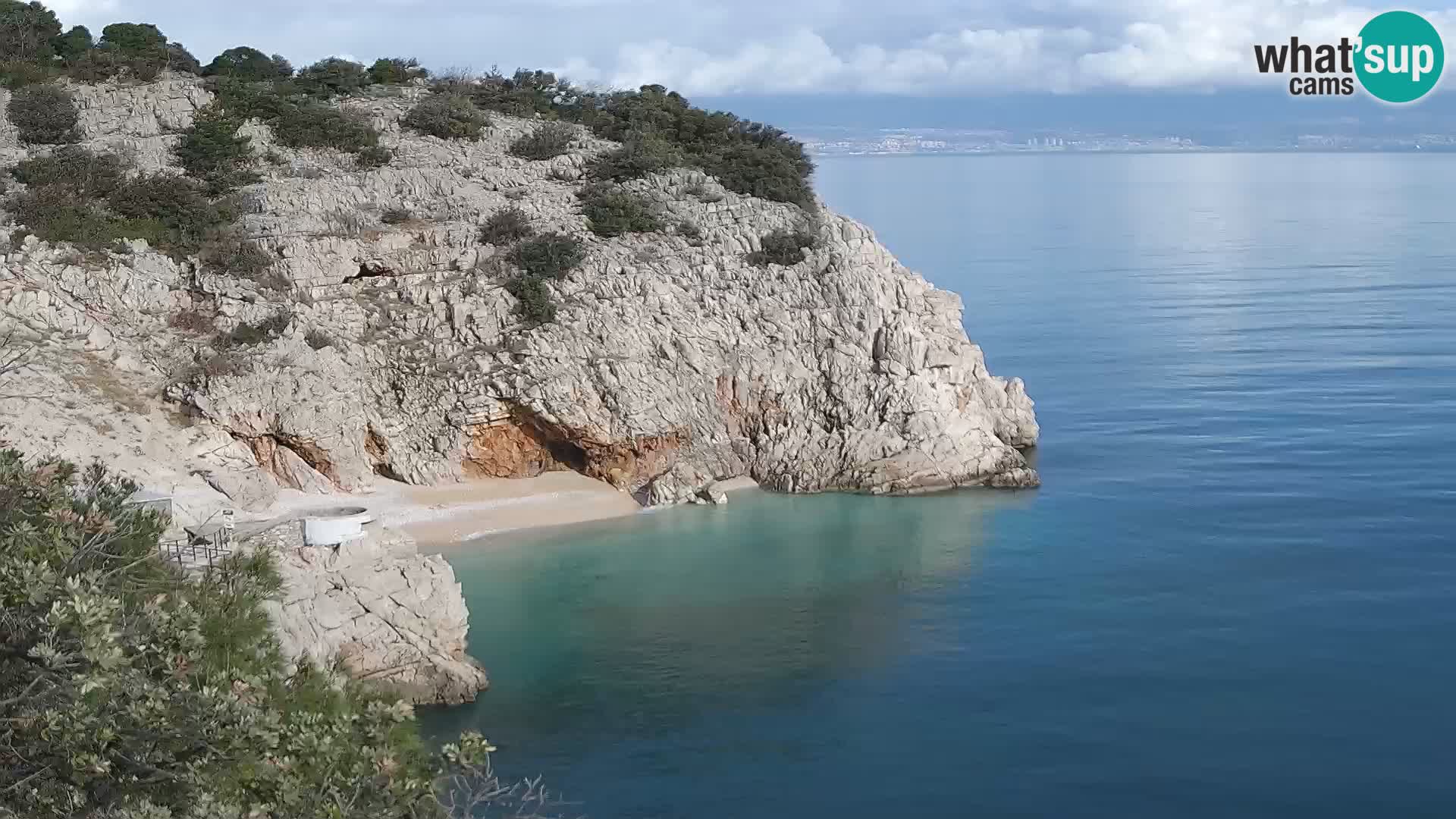 Spletna kamera Brseč plaža – Mošćenička Draga – Hrvaška