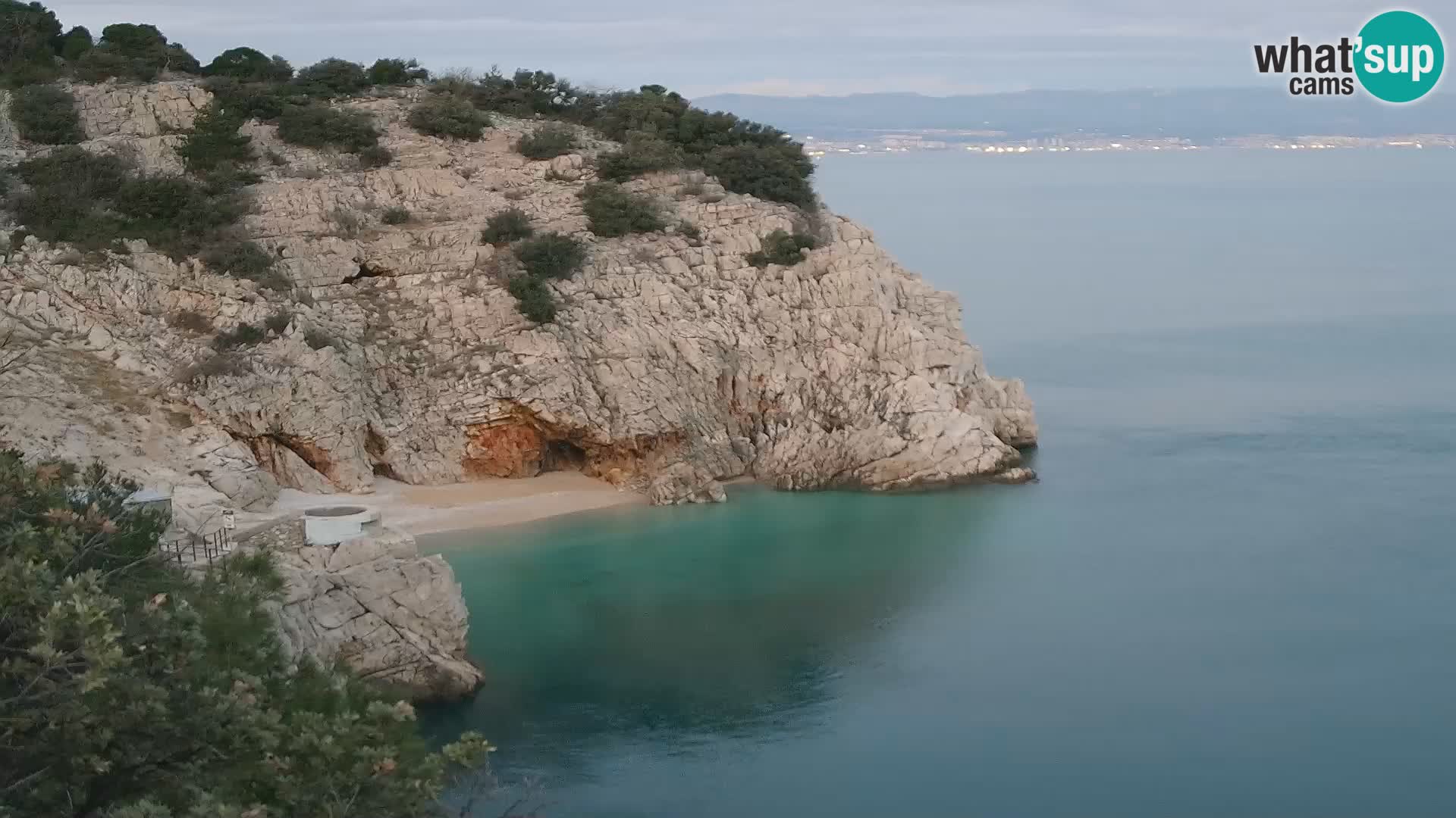 Cámara web de la playa de Brseč en Mošćenička Draga, Croacia