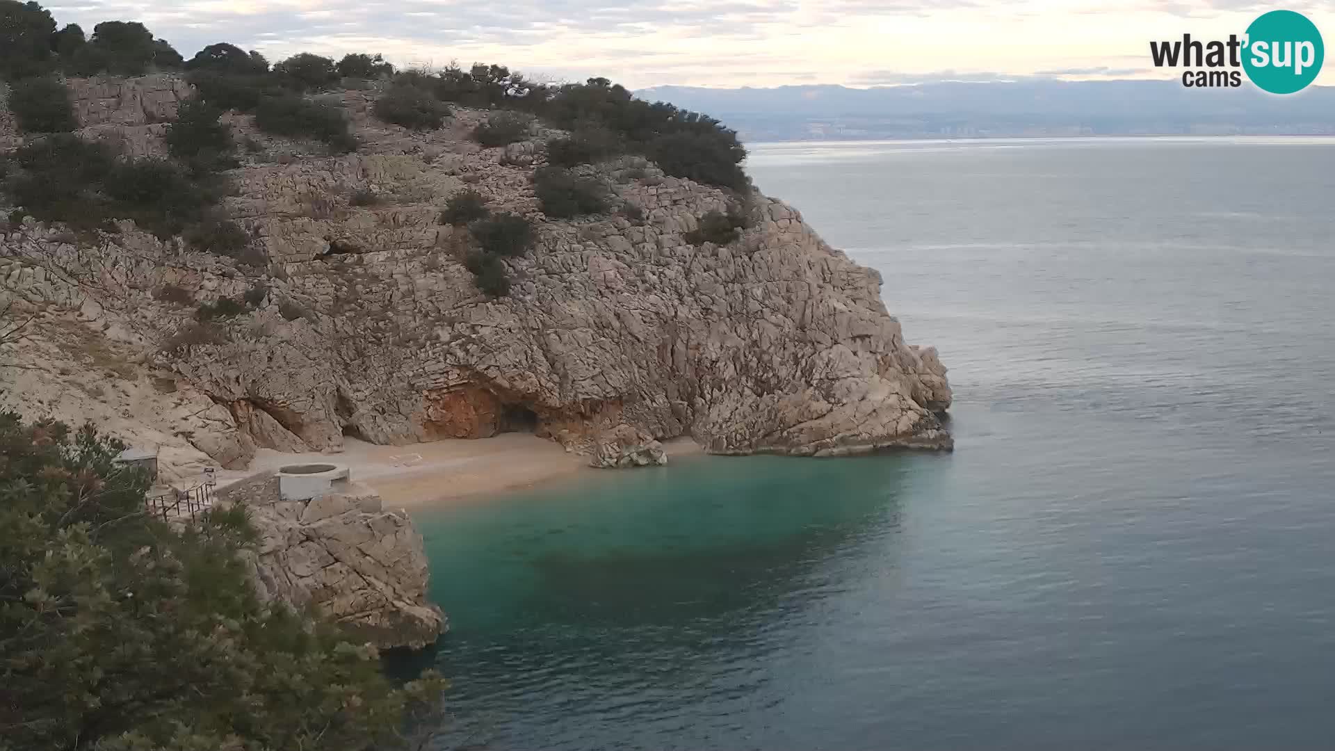 Cámara web de la playa de Brseč en Mošćenička Draga, Croacia
