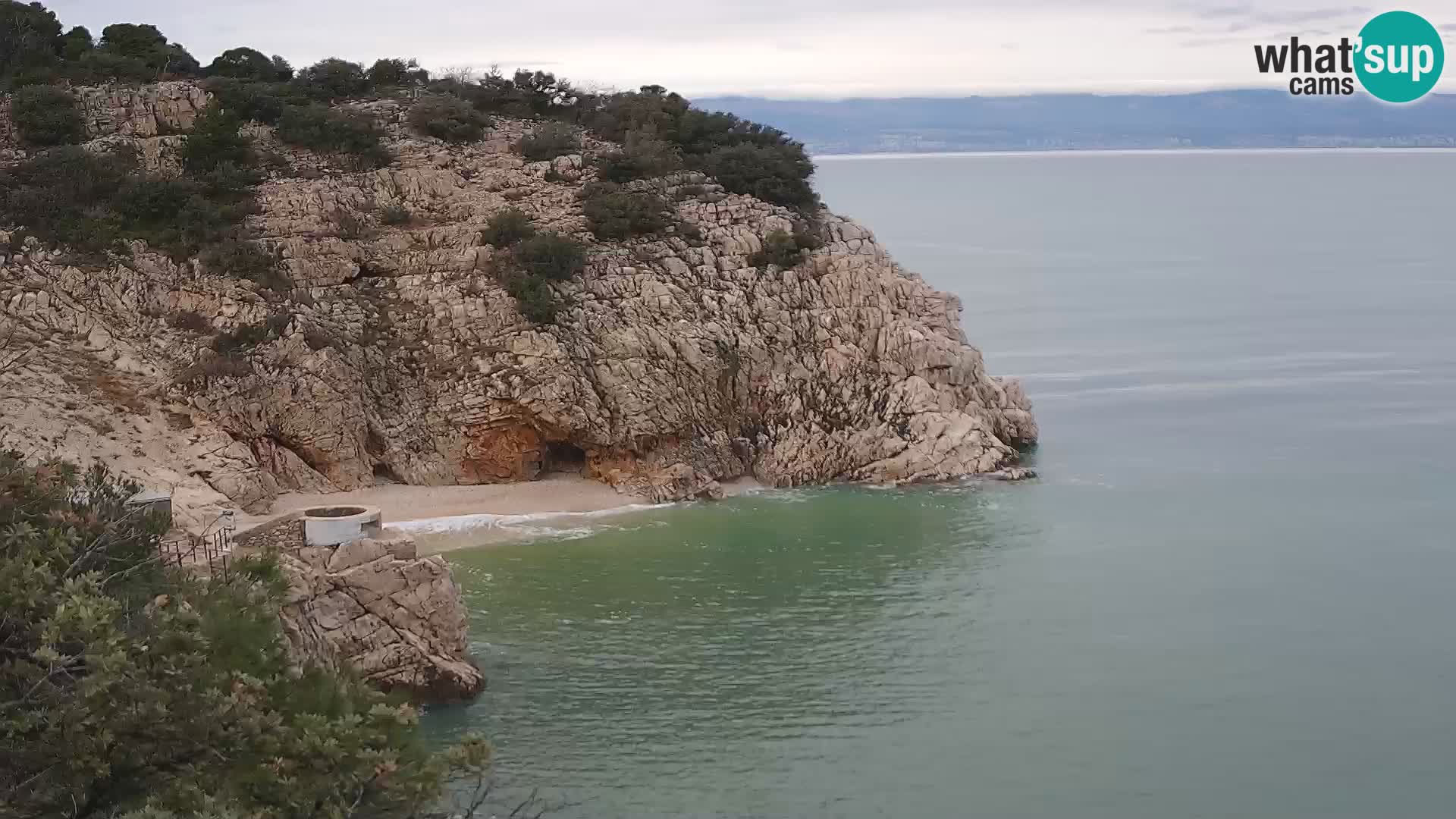 Spletna kamera Brseč plaža – Mošćenička Draga – Hrvaška