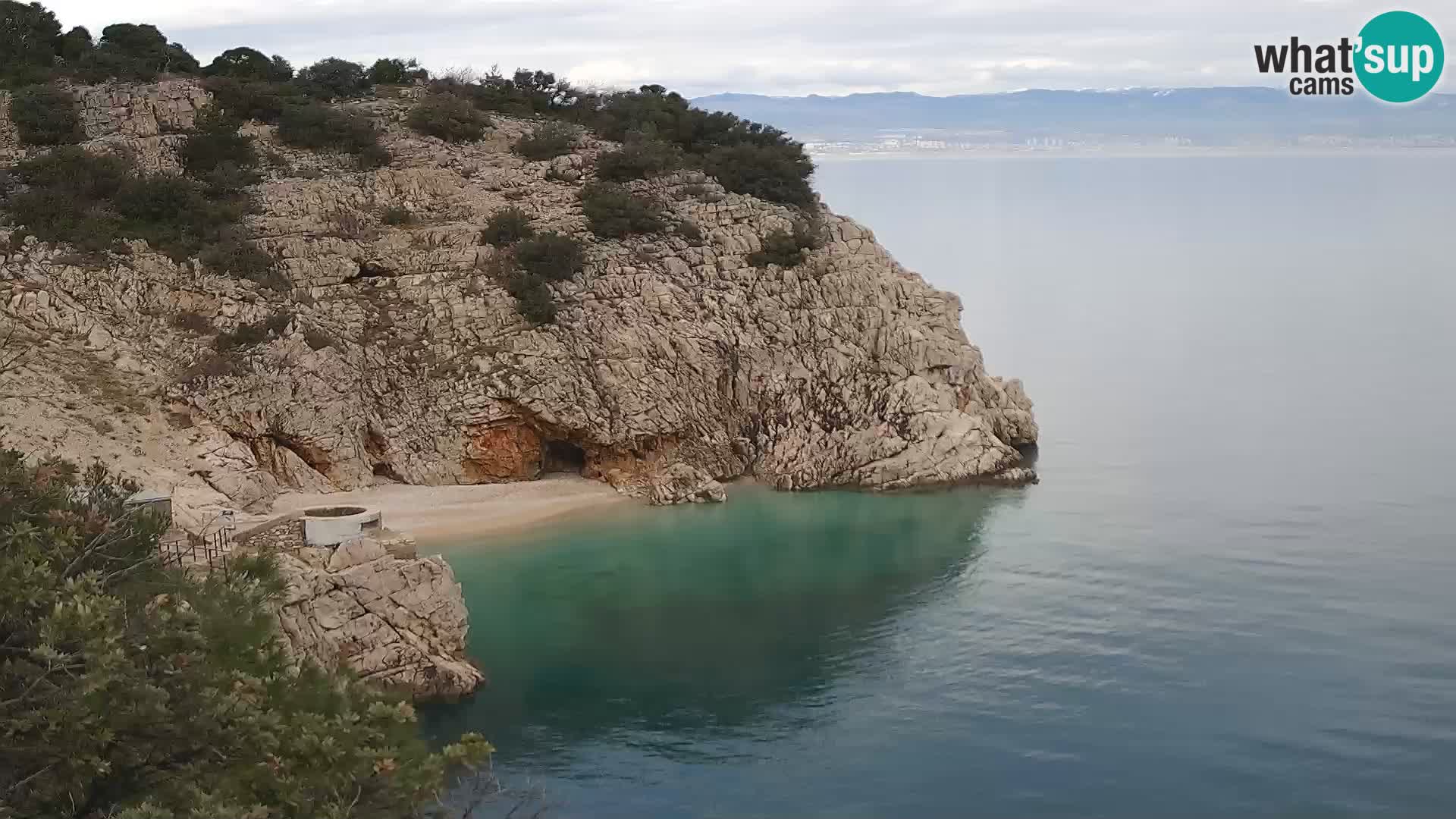 Spletna kamera Brseč plaža – Mošćenička Draga – Hrvaška