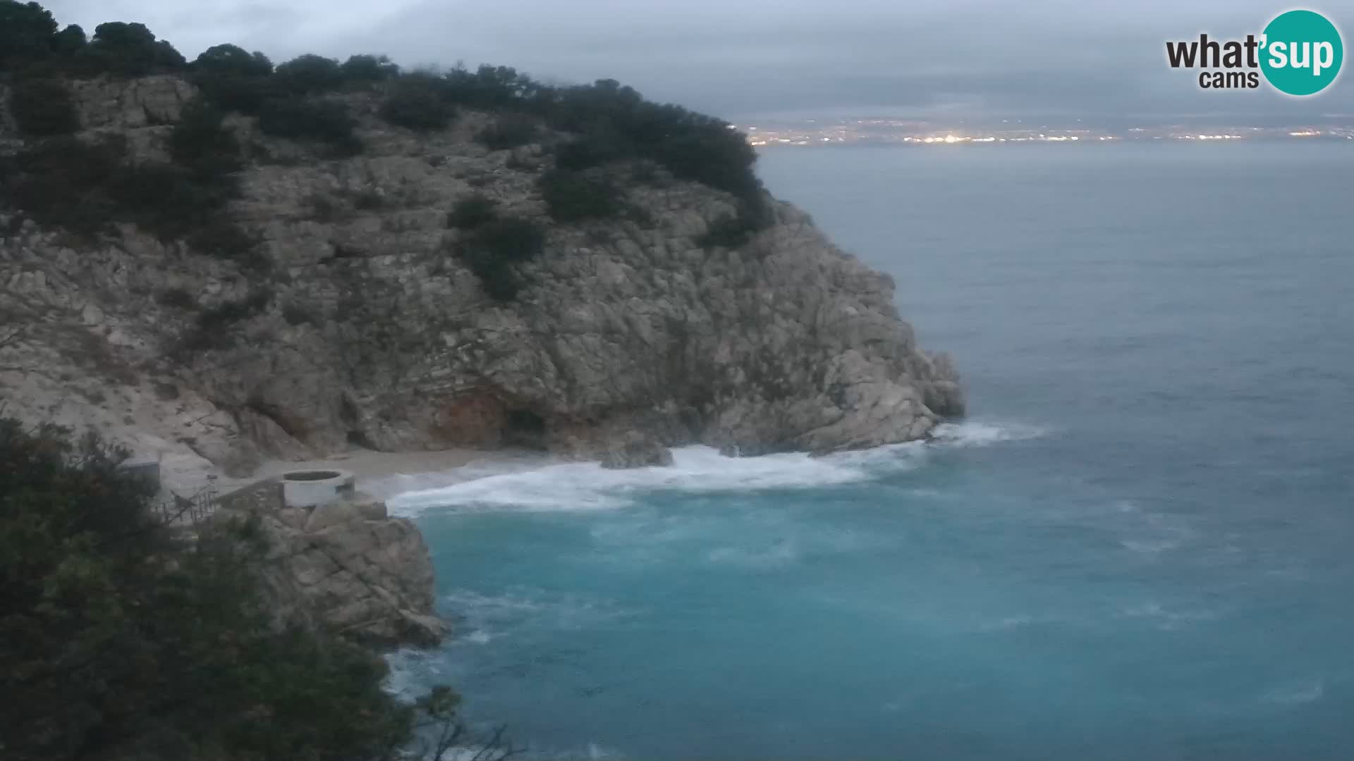 Spletna kamera Brseč plaža – Mošćenička Draga – Hrvaška