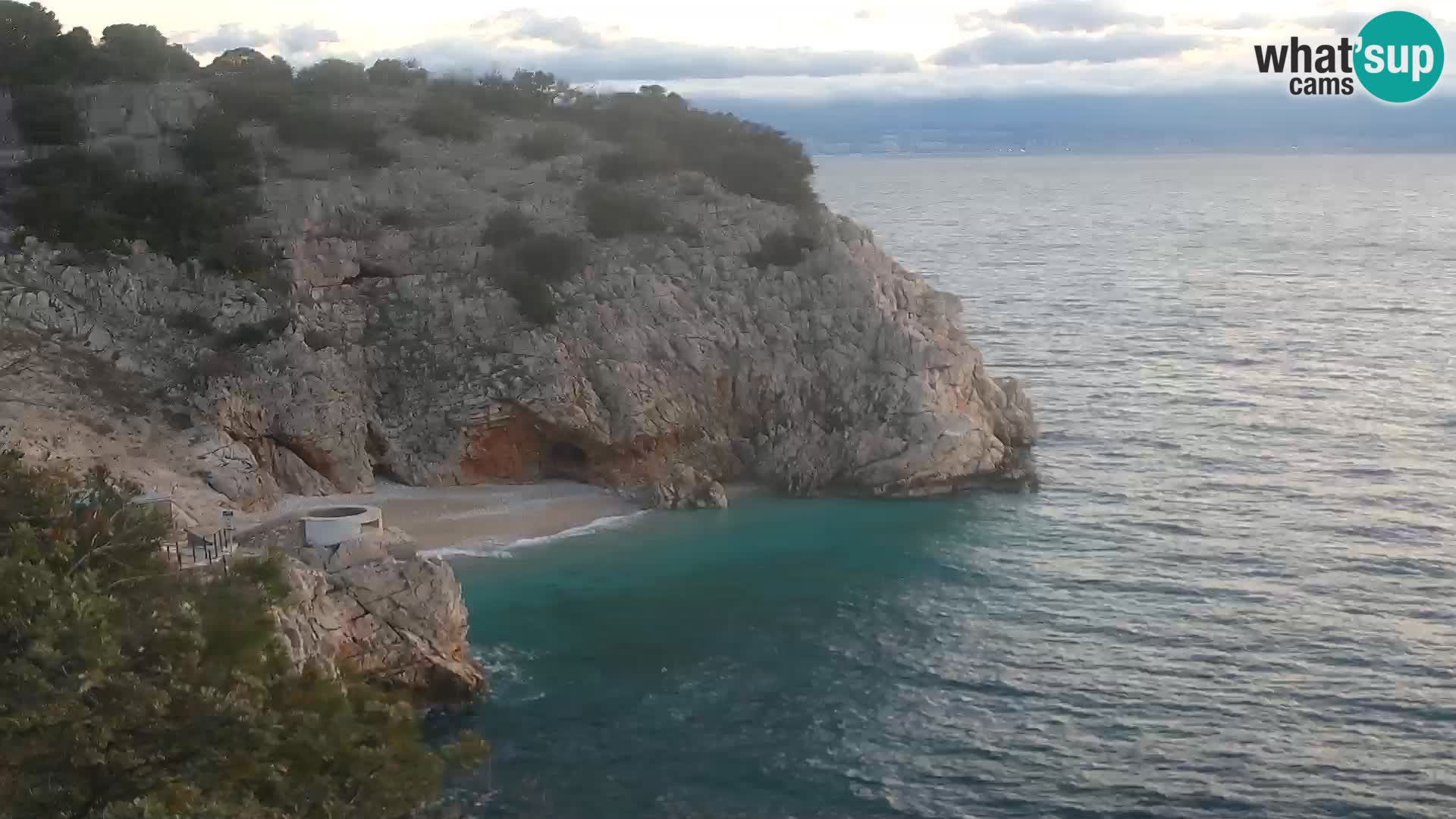 Spletna kamera Brseč plaža – Mošćenička Draga – Hrvaška