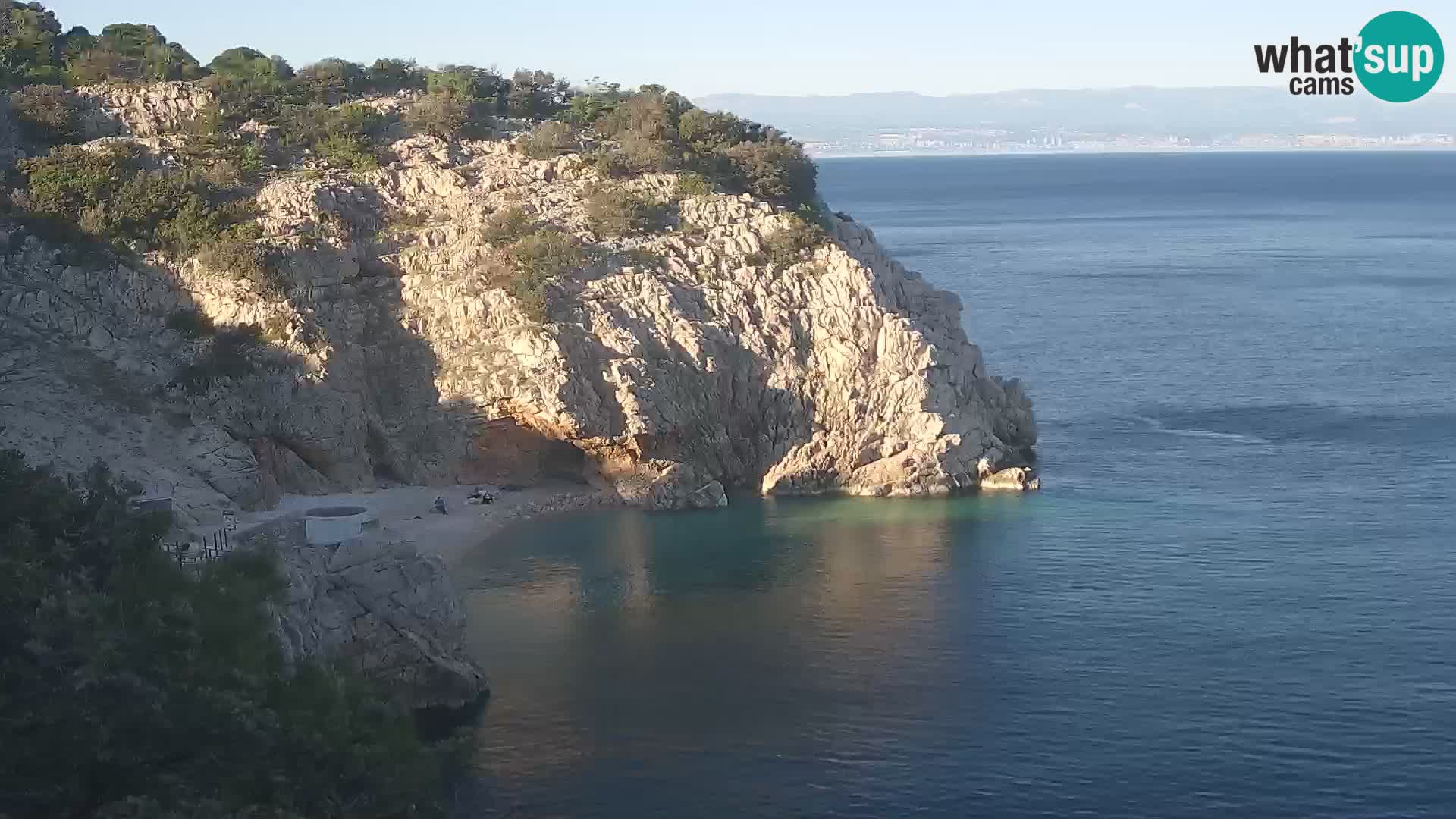 Spletna kamera Brseč plaža – Mošćenička Draga – Hrvaška