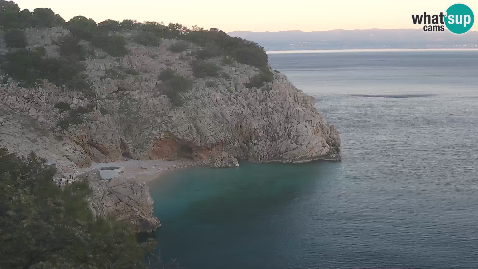 Spletna kamera Brseč plaža – Mošćenička Draga – Hrvaška
