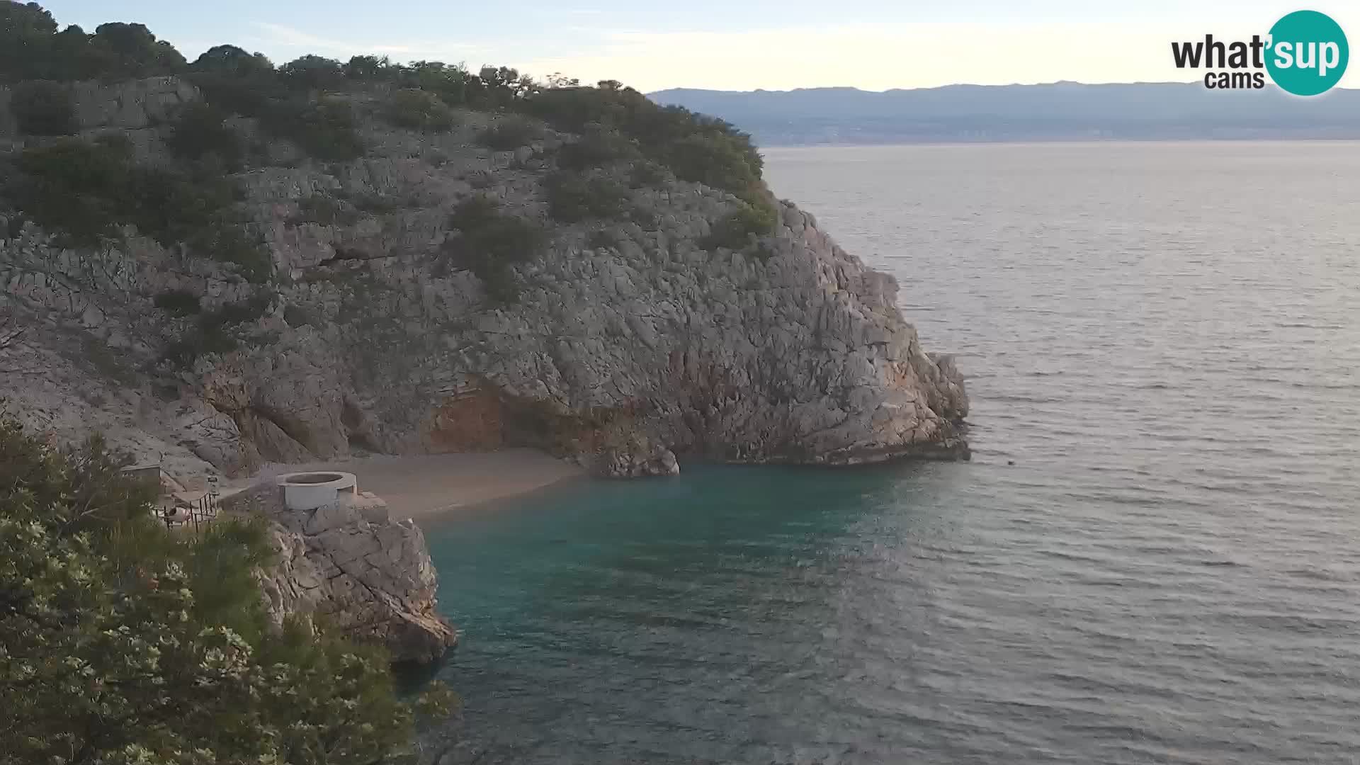 Spletna kamera Brseč plaža – Mošćenička Draga – Hrvaška