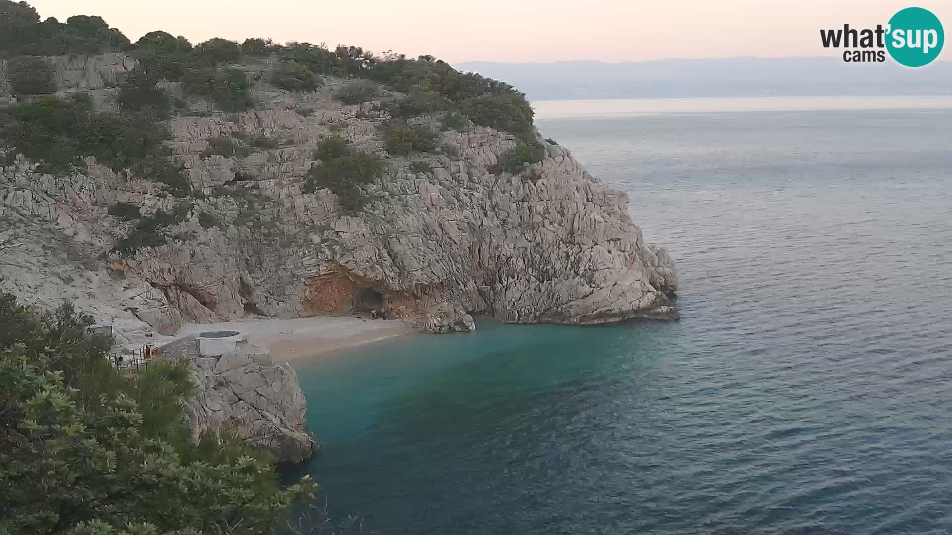 Spletna kamera Brseč plaža – Mošćenička Draga – Hrvaška