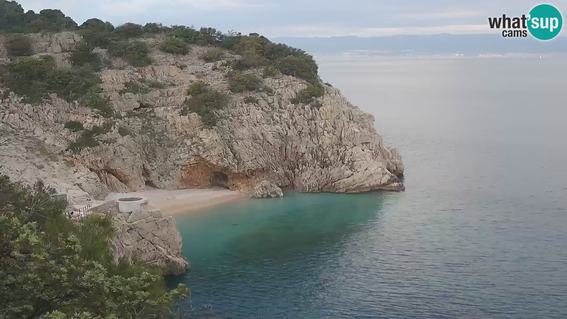 Spletna kamera Brseč plaža – Mošćenička Draga – Hrvaška