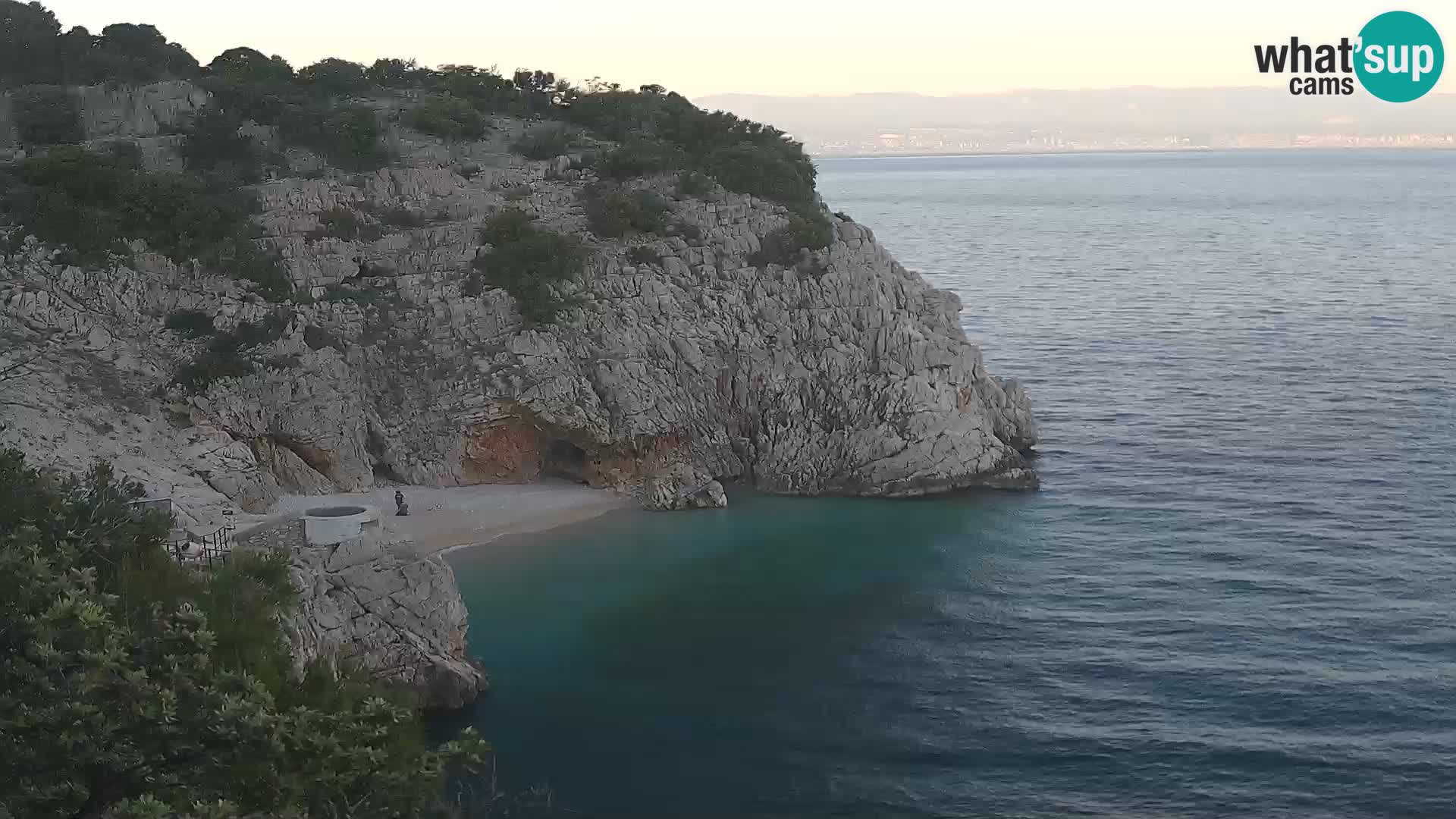 Spletna kamera Brseč plaža – Mošćenička Draga – Hrvaška