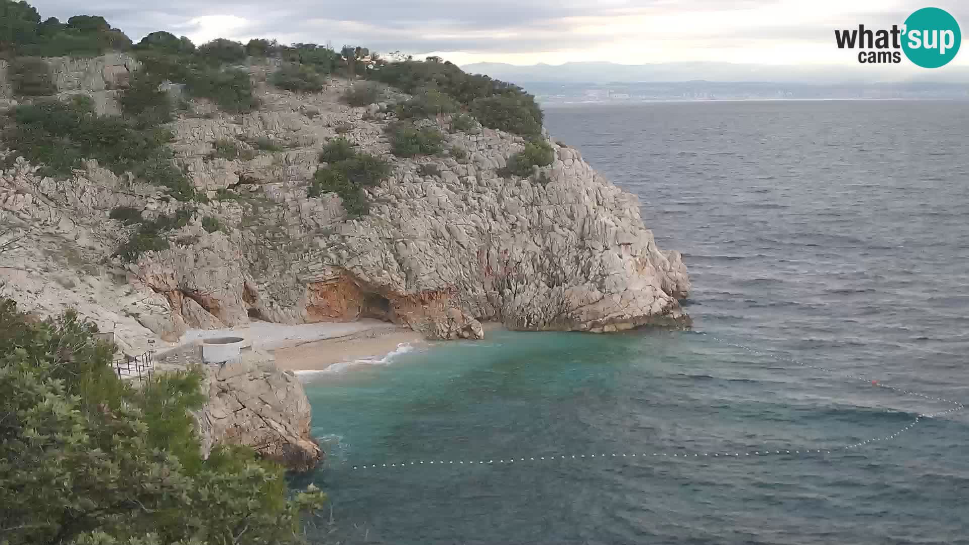 Spletna kamera Brseč plaža – Mošćenička Draga – Hrvaška