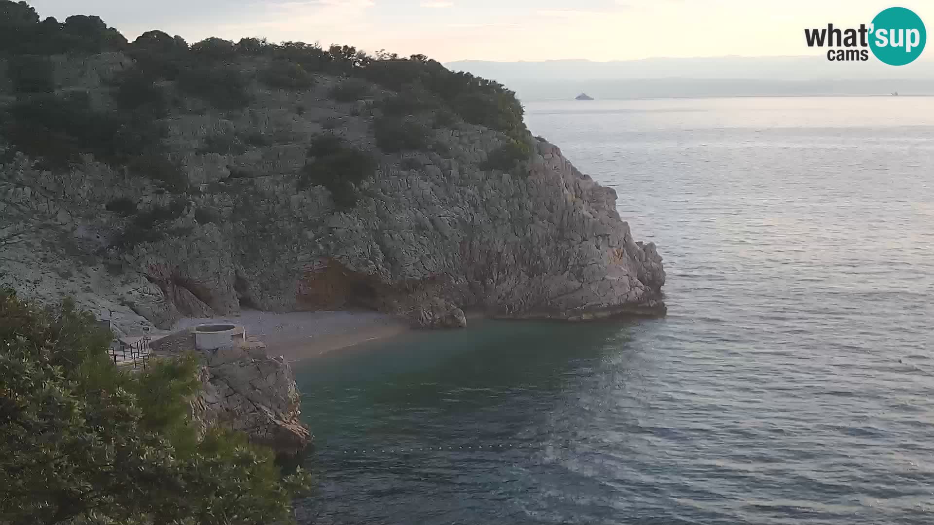 Spletna kamera Brseč plaža – Mošćenička Draga – Hrvaška