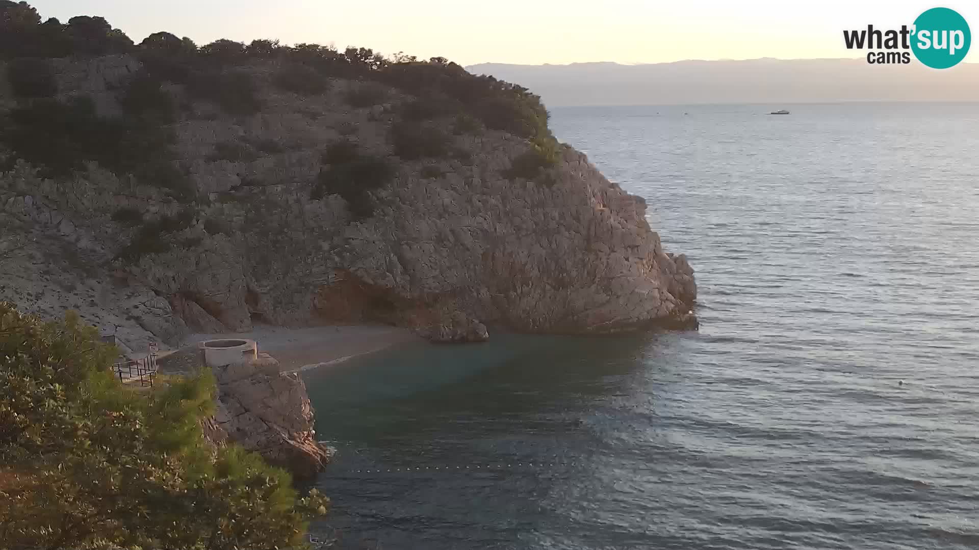 Spletna kamera Brseč plaža – Mošćenička Draga – Hrvaška