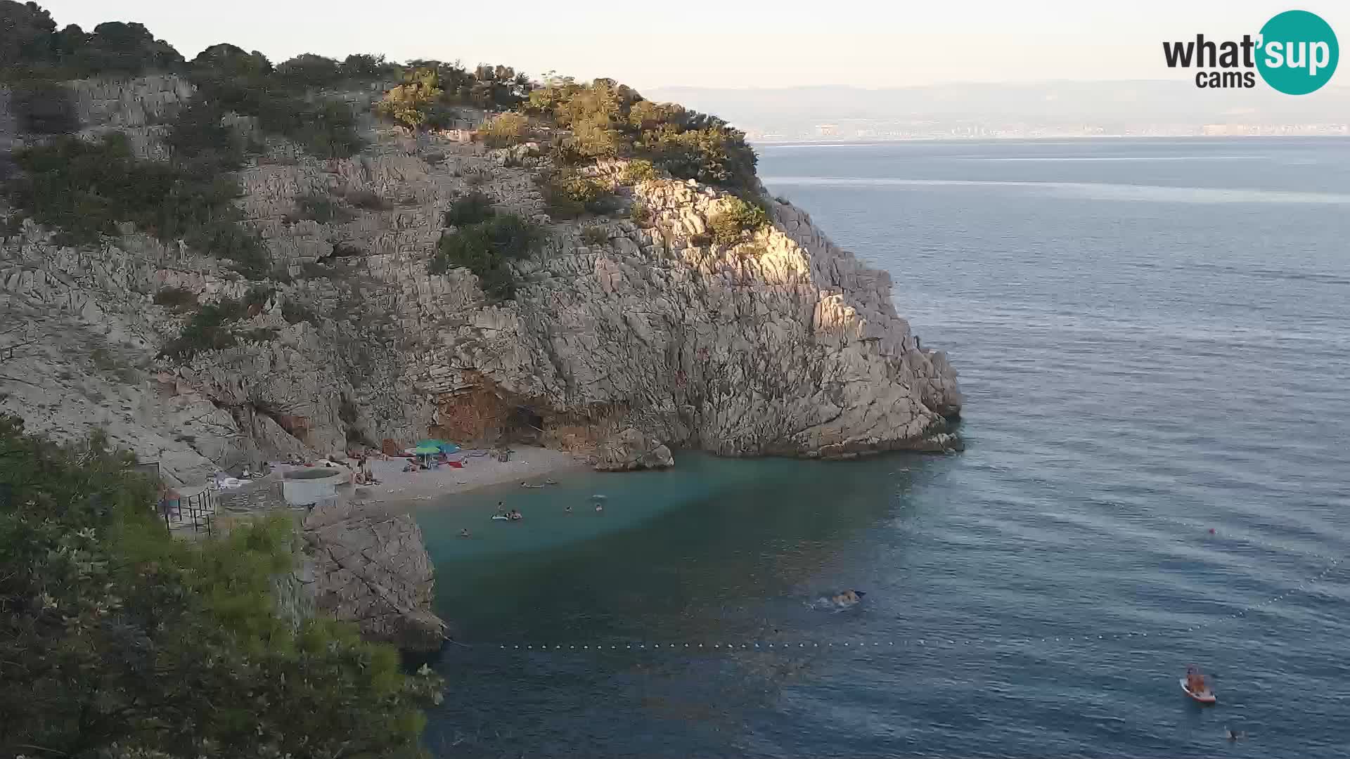 Spletna kamera Brseč plaža – Mošćenička Draga – Hrvaška