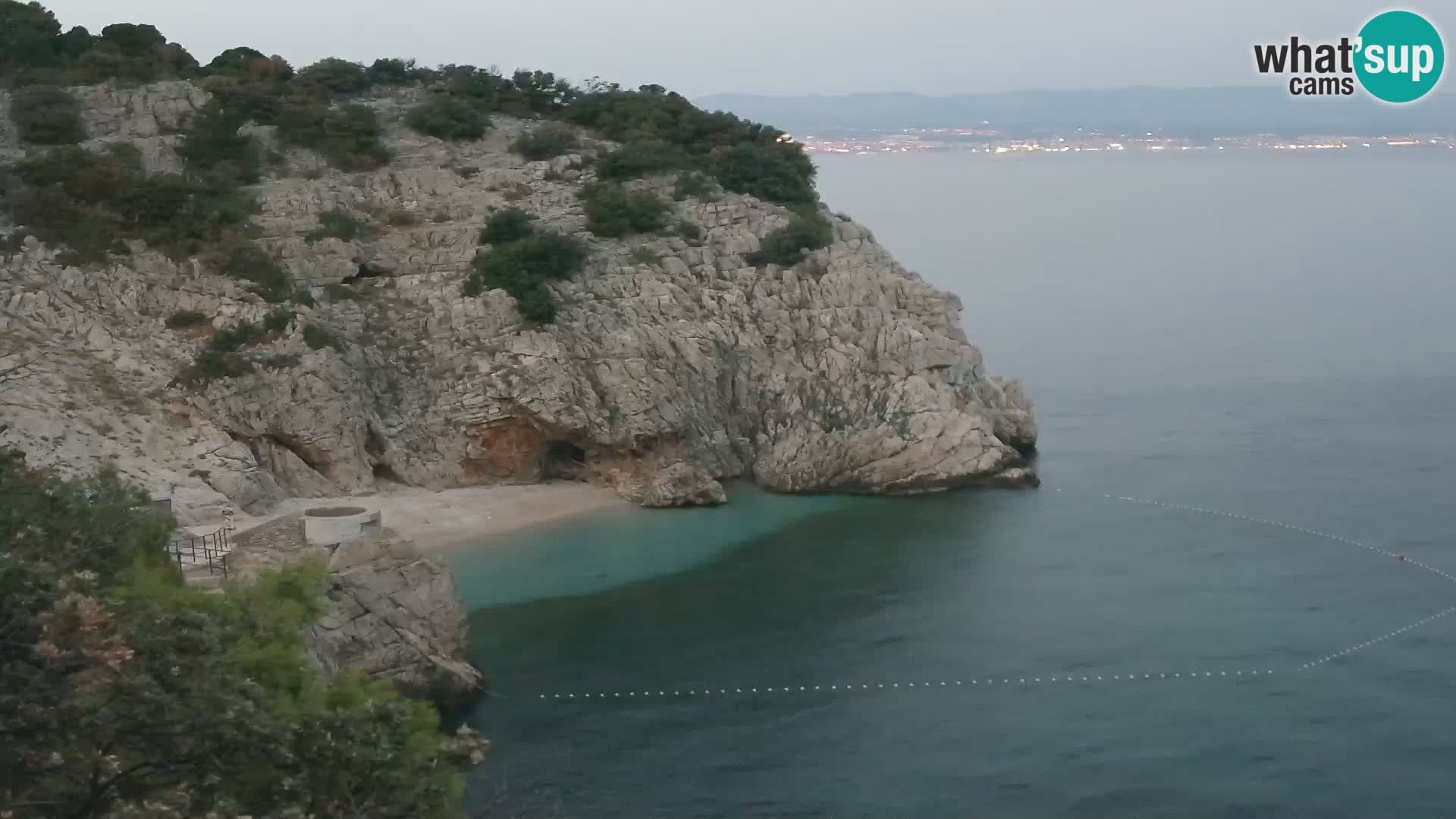 Spletna kamera Brseč plaža – Mošćenička Draga – Hrvaška