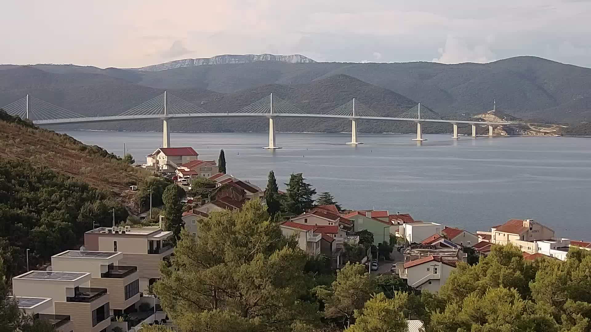 Spletna kamera gradnja mosta na Pelješac